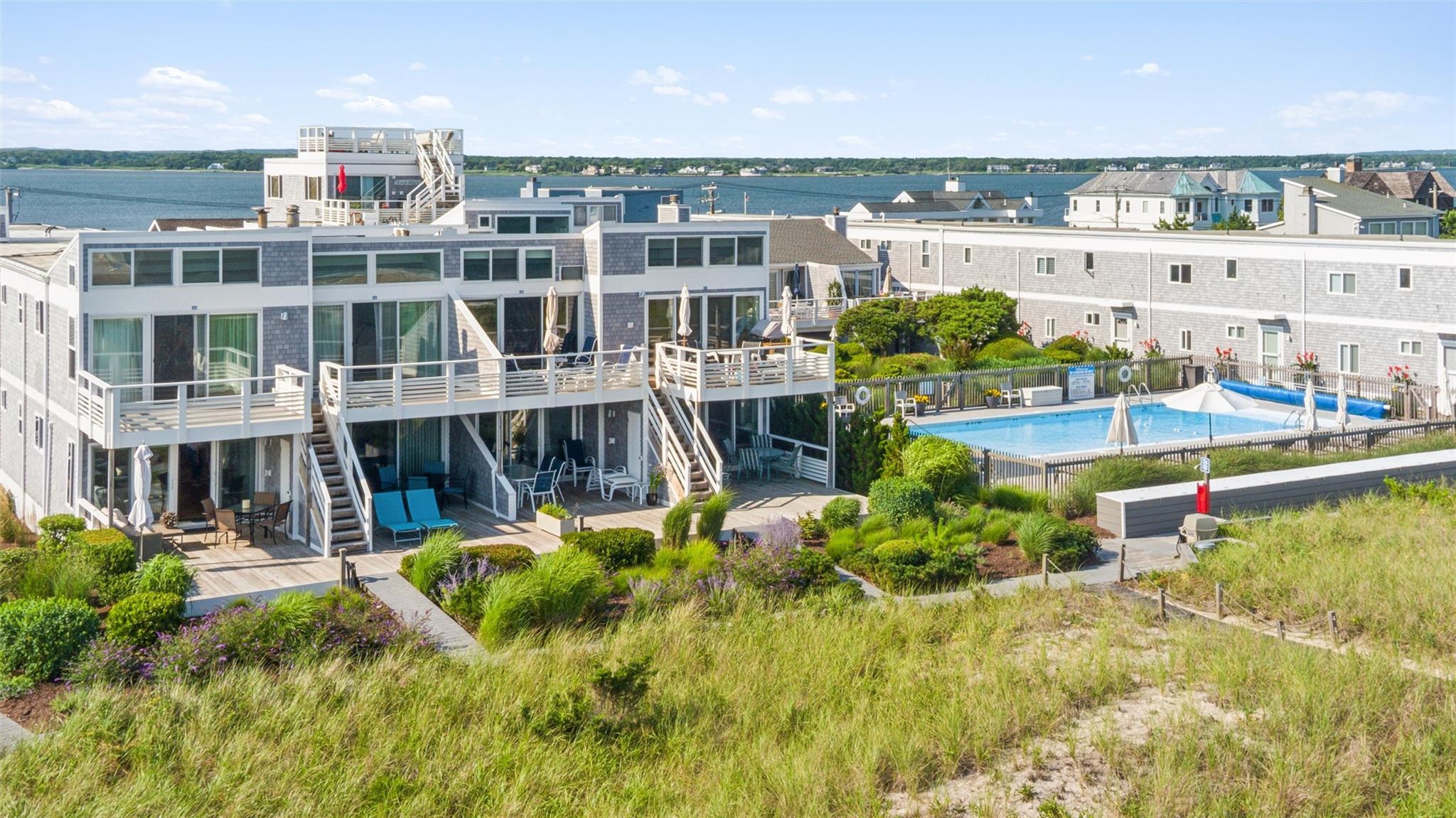 Condo Dune  Suffolk County, NY 11977, MLS-891430-17