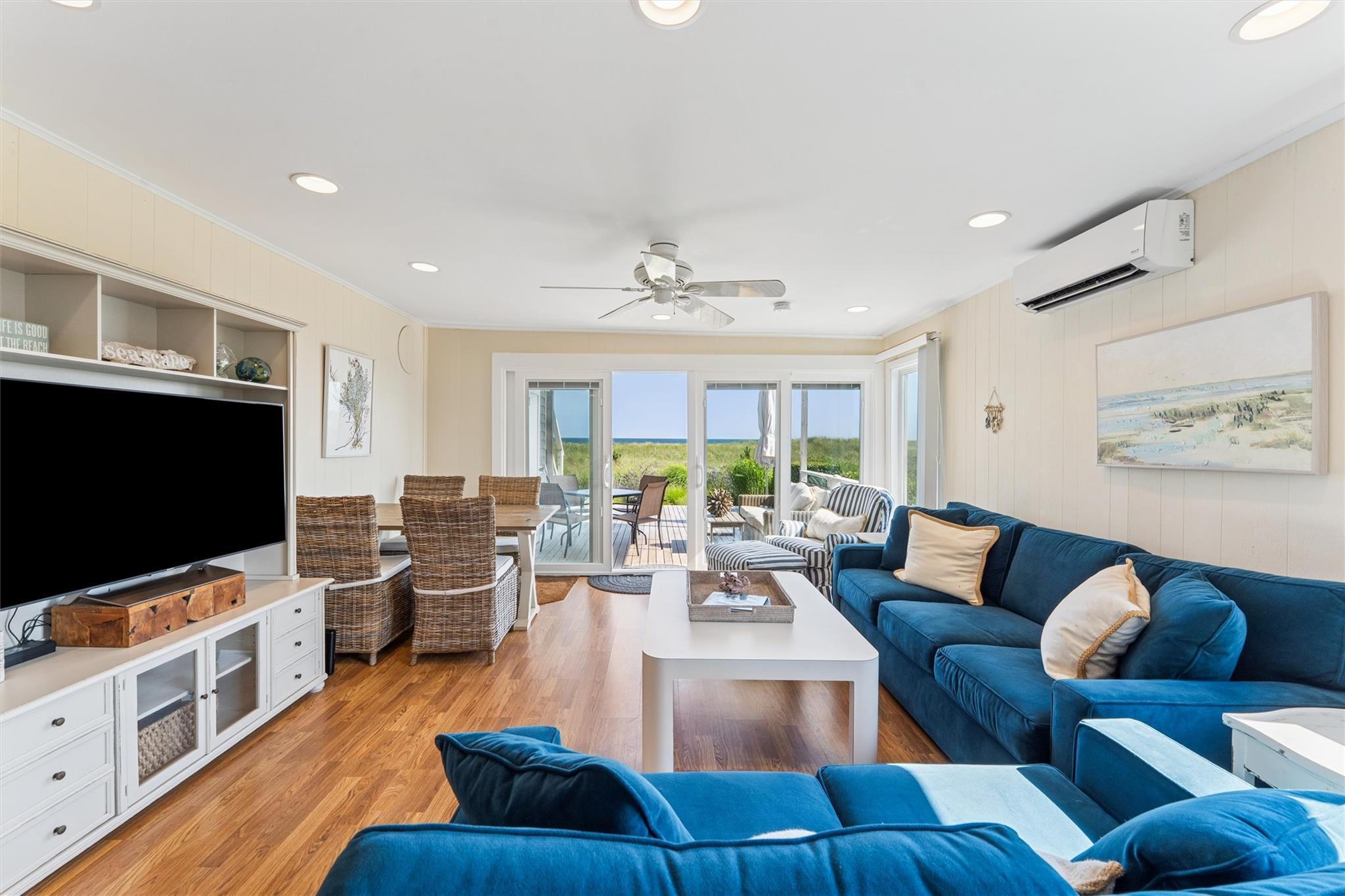 Condo Dune  Suffolk County, NY 11977, MLS-891430-5