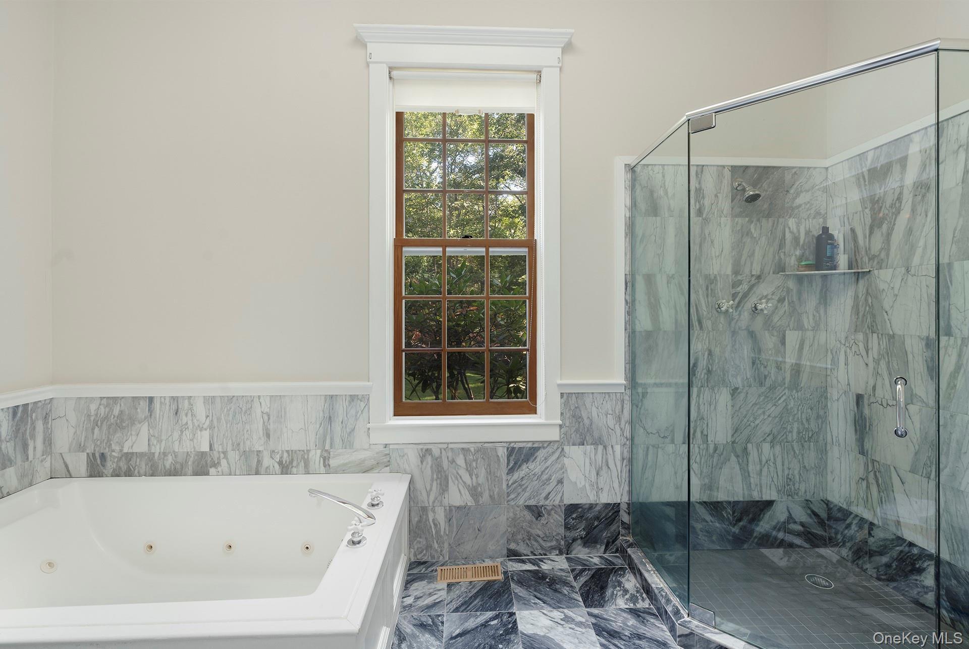 Single Family Old Hollow Suffolk County, NY 11937, MLS-891433-17