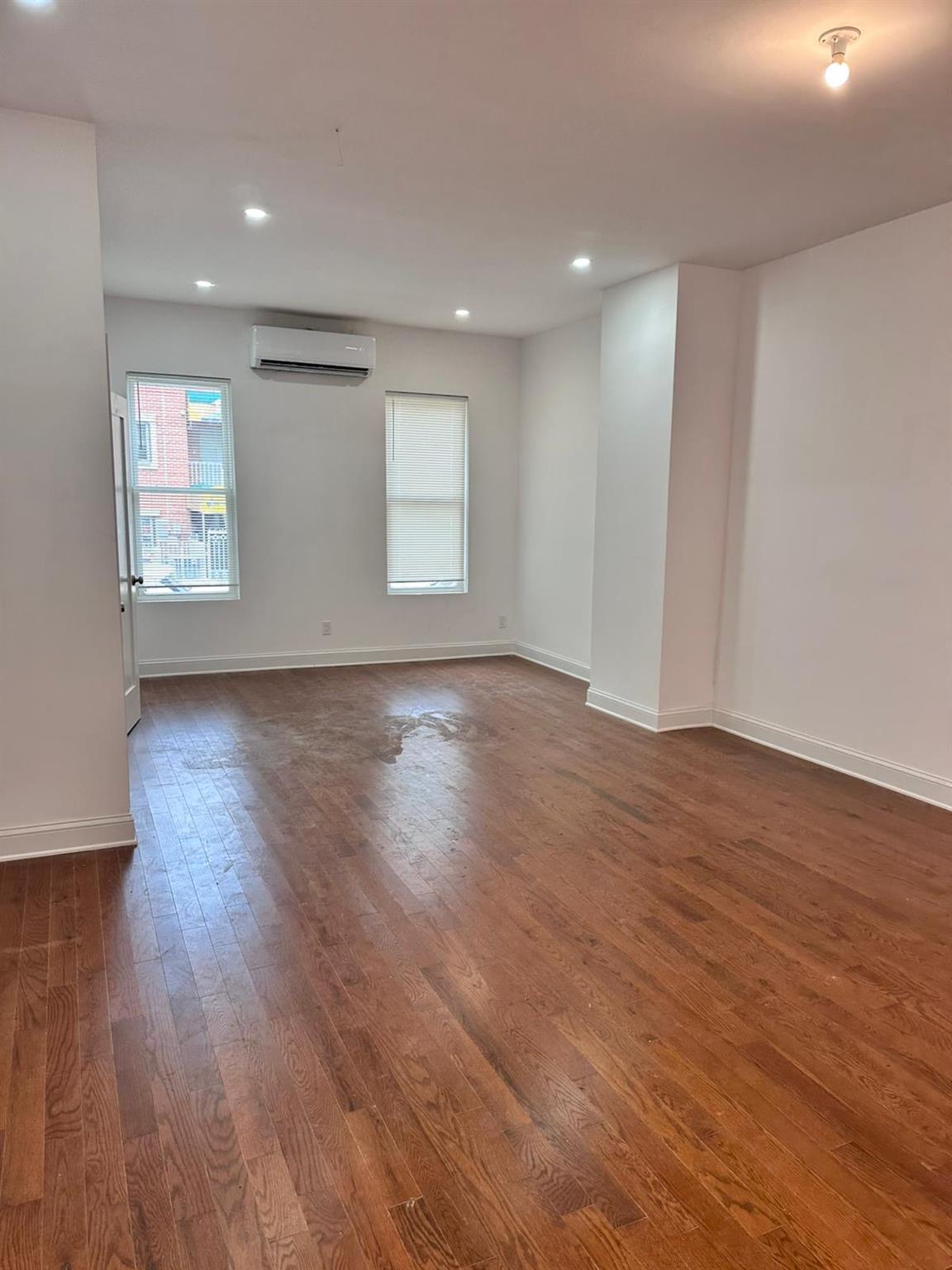Apartment Milford  Brooklyn, NY 11208, MLS-891478-2