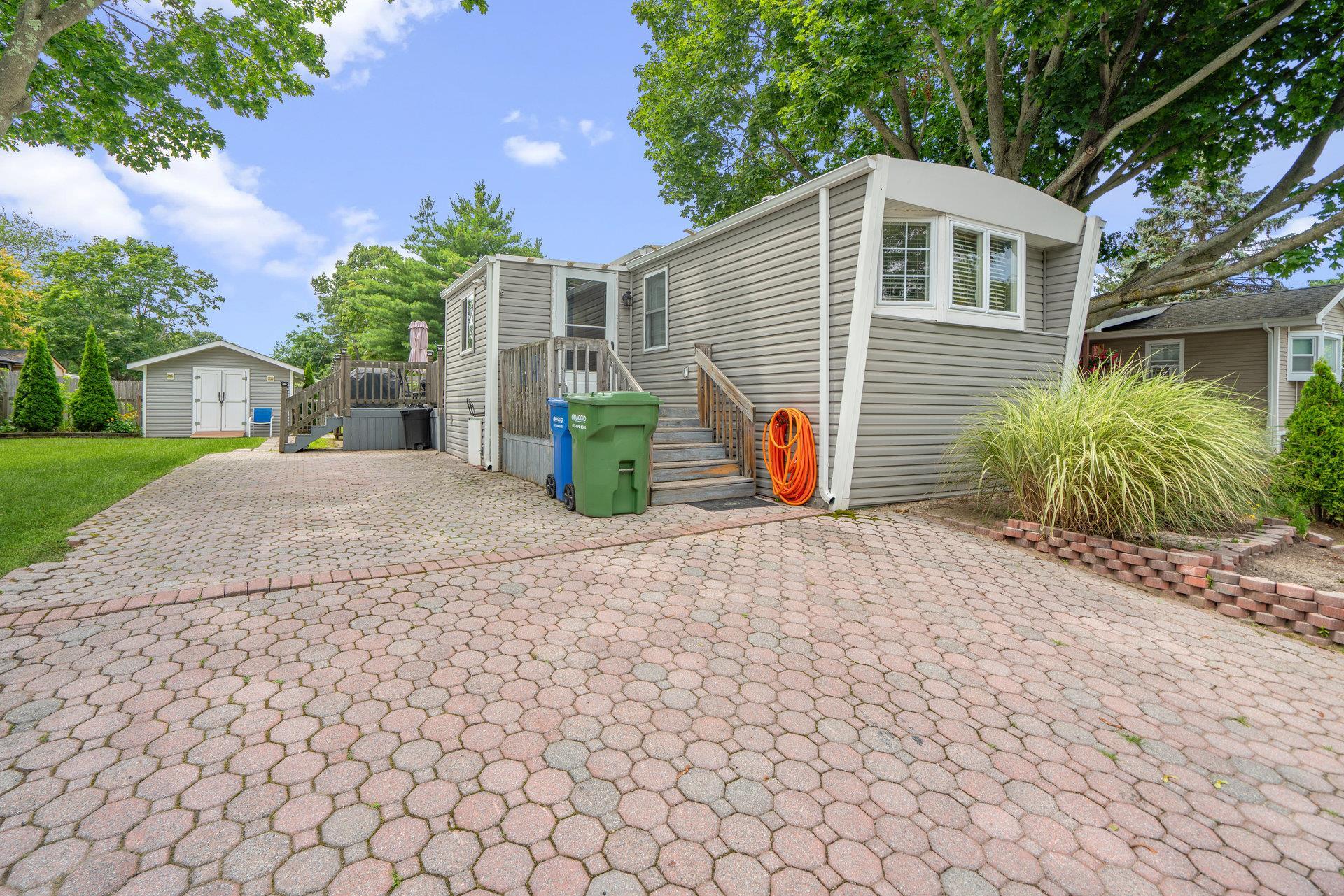 Single Family Betsy Ross  Suffolk County, NY 11716, MLS-891481-3