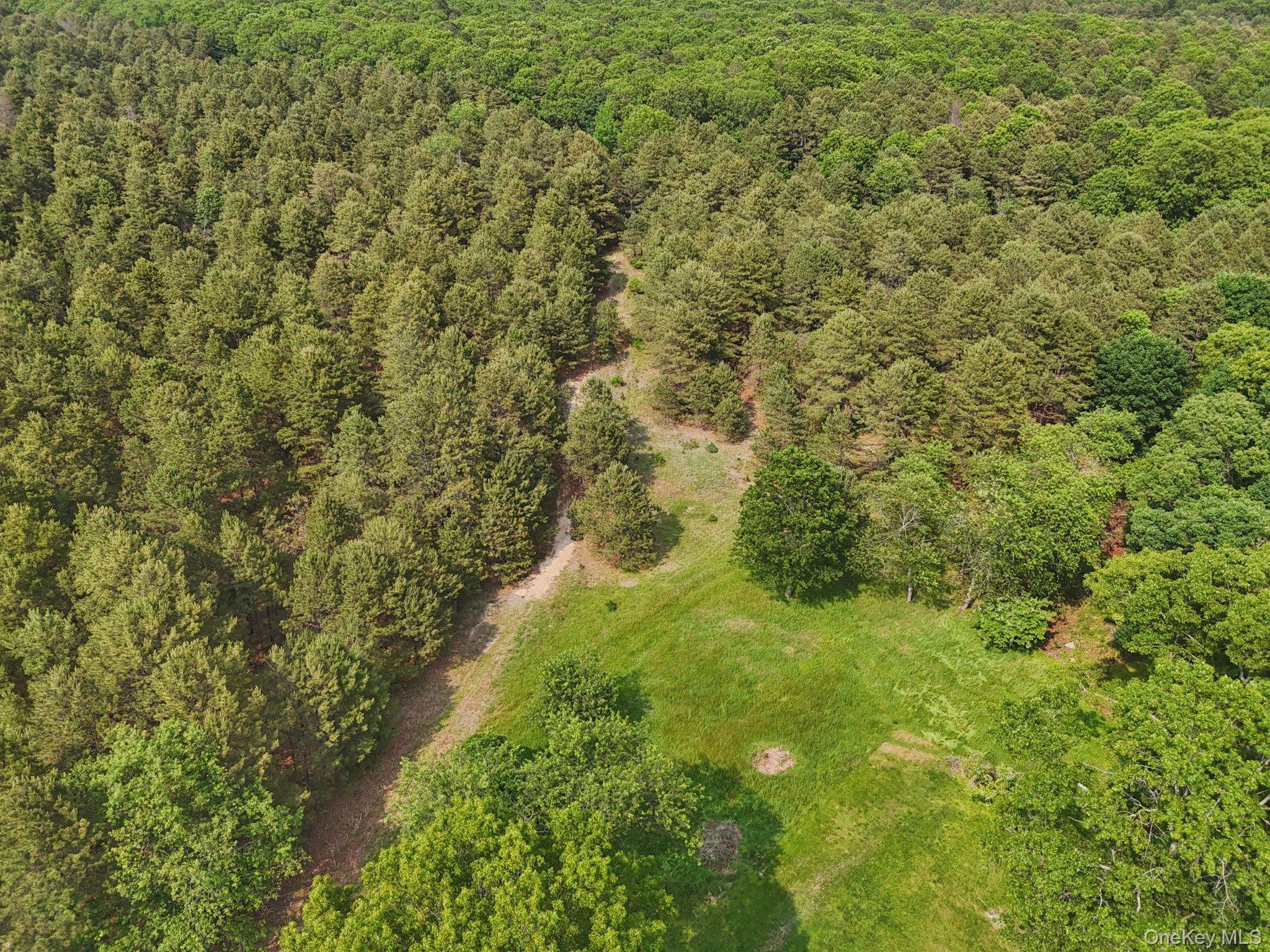 Single Family Panamoka  Suffolk County, NY 11961, MLS-891546-28