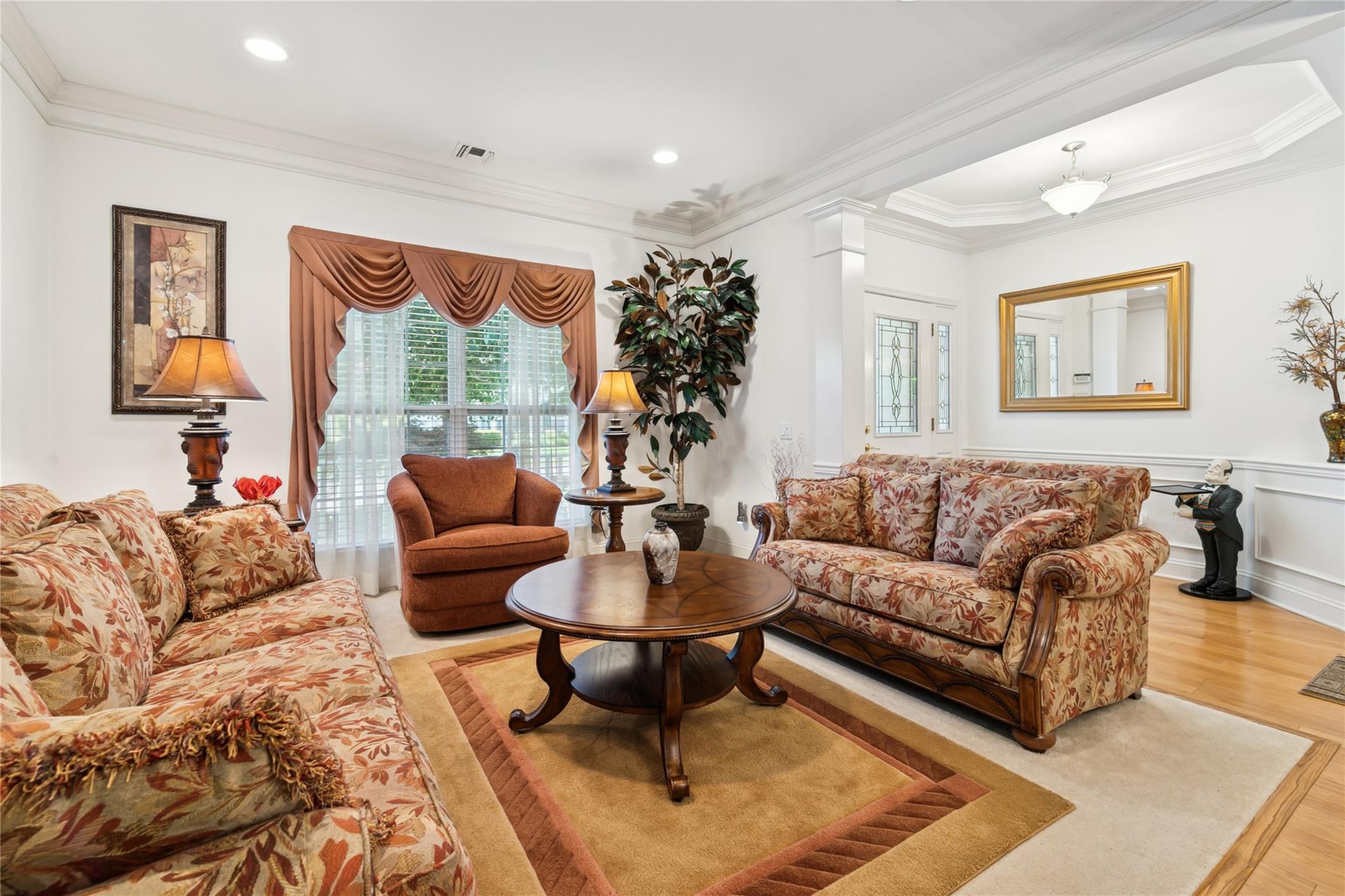 Condo Graycrest  Suffolk County, NY 11766, MLS-891568-16