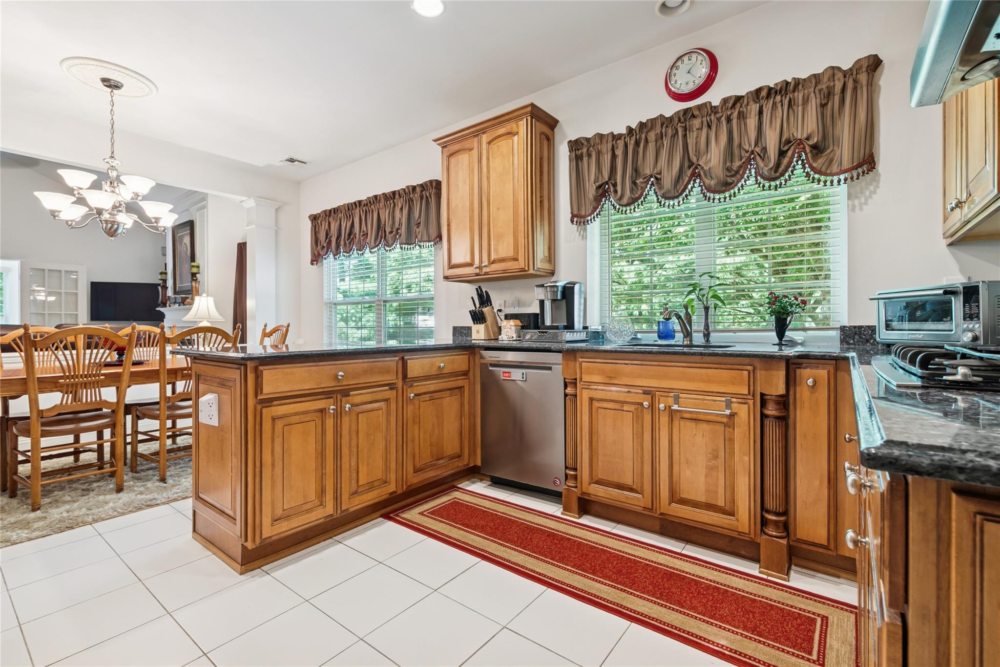 Condo Graycrest  Suffolk County, NY 11766, MLS-891568-21