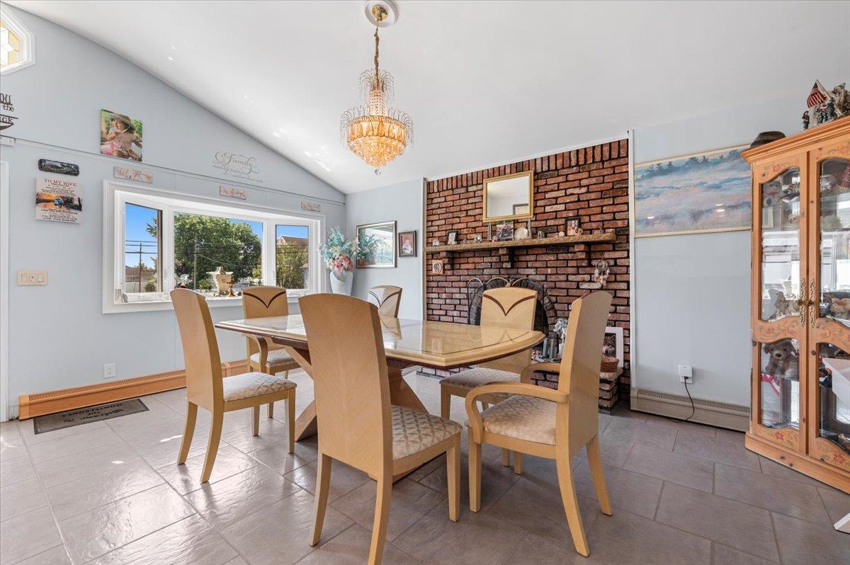 Single Family Knoll  Suffolk County, NY 11757, MLS-891629-12