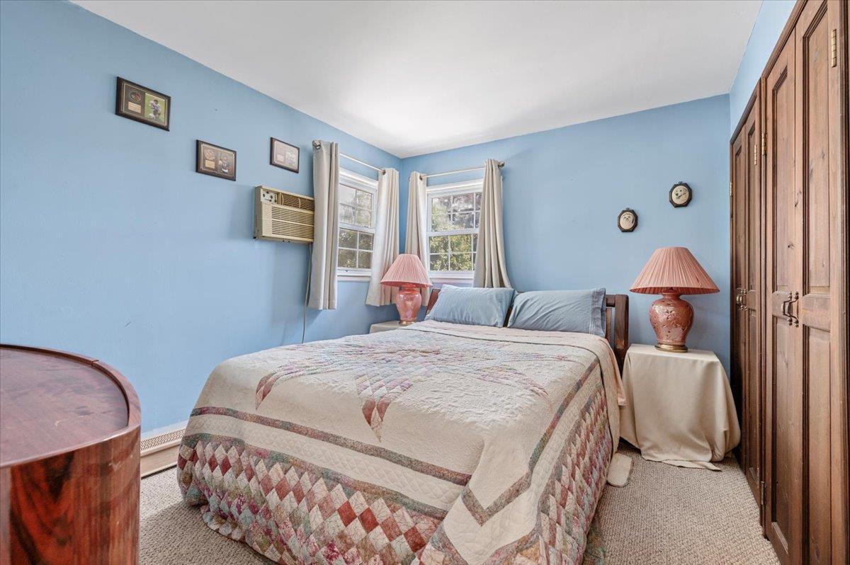 Single Family Knoll  Suffolk County, NY 11757, MLS-891629-19