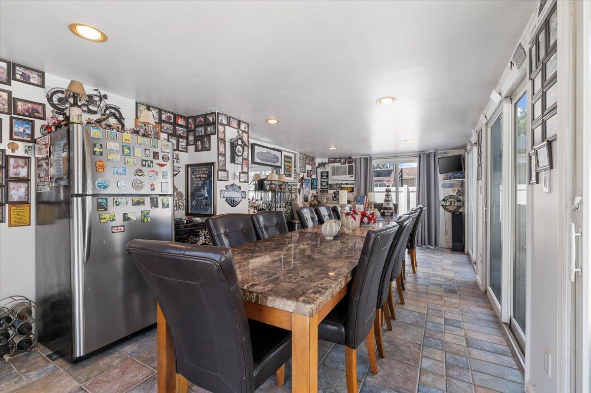 Single Family Knoll  Suffolk County, NY 11757, MLS-891629-27