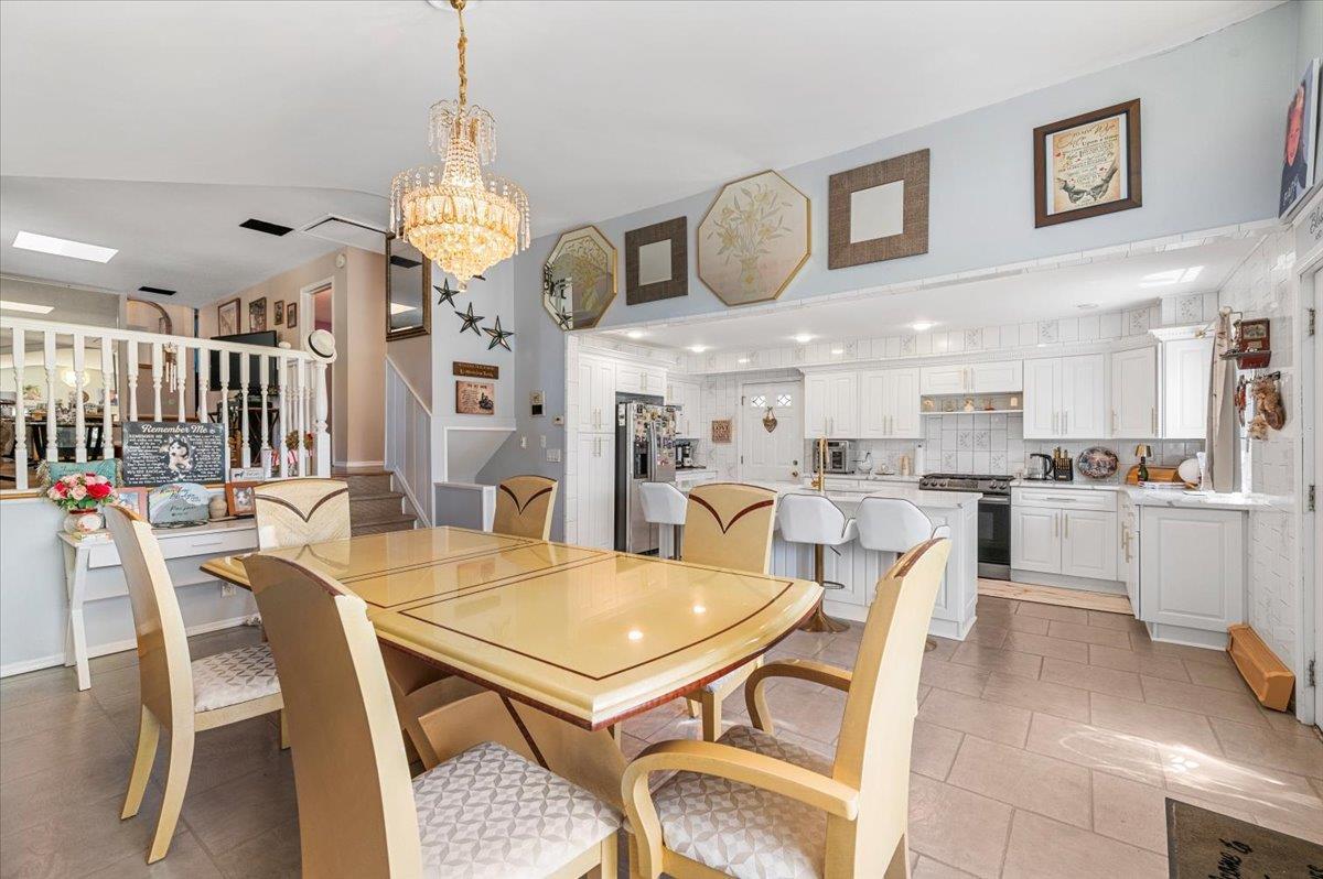 Single Family Knoll  Suffolk County, NY 11757, MLS-891629-9