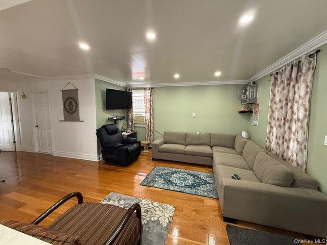 Single Family Biltmore Nassau County, NY 11003, MLS-891637-2