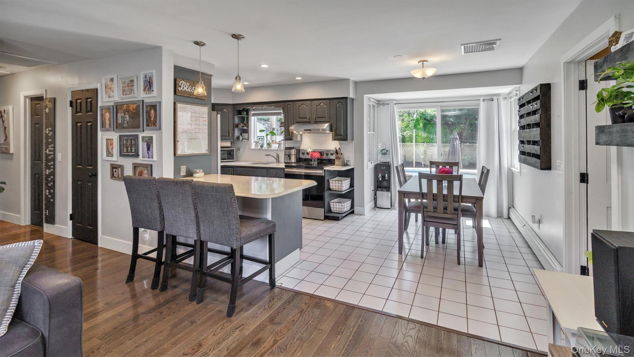 Single Family Holzman  Suffolk County, NY 11946, MLS-891647-4