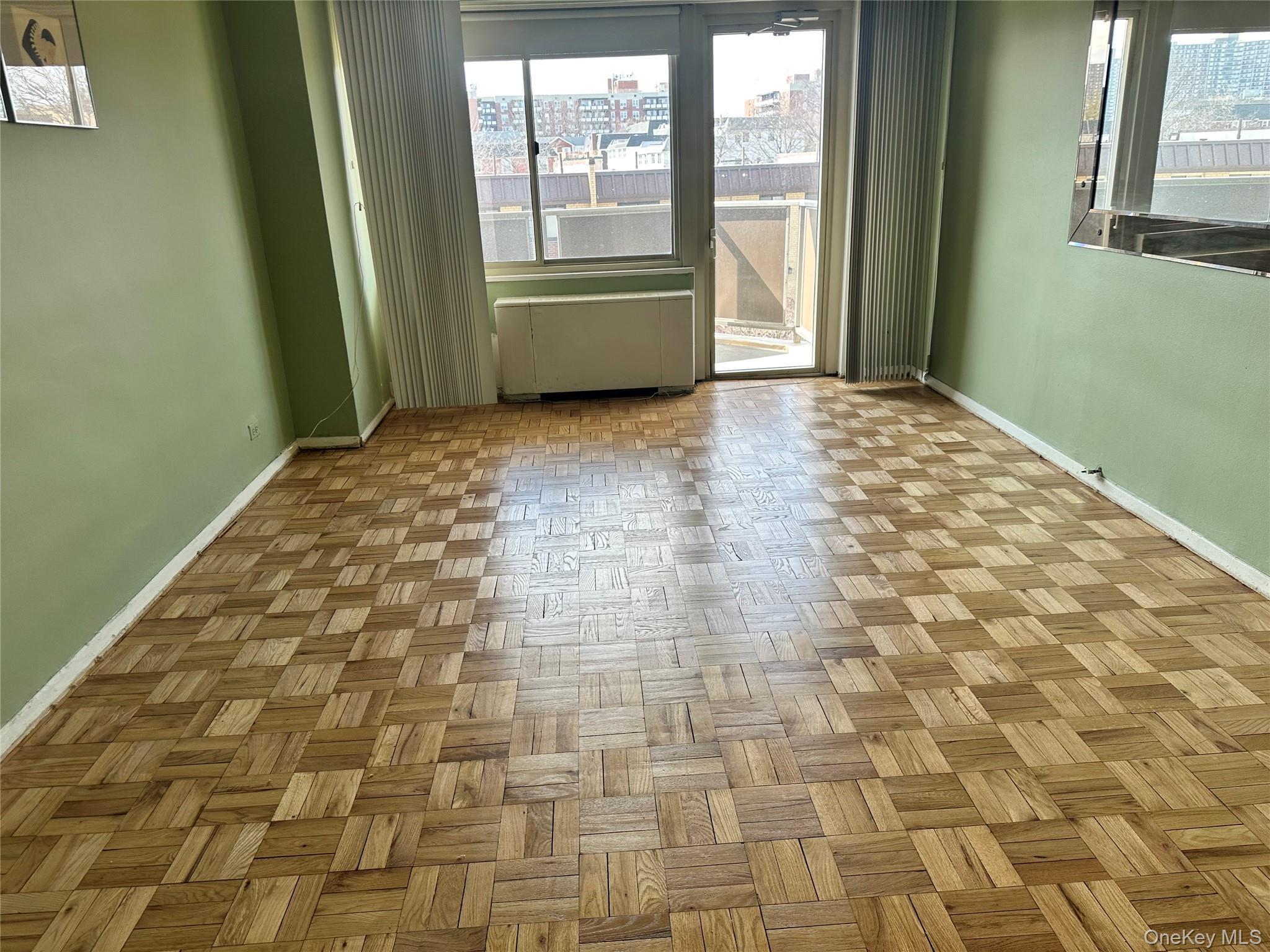 Coop 215  Queens, NY 11360, MLS-891650-15