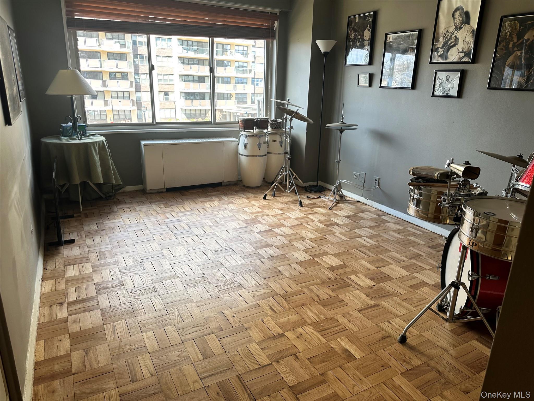 Coop 215  Queens, NY 11360, MLS-891650-21