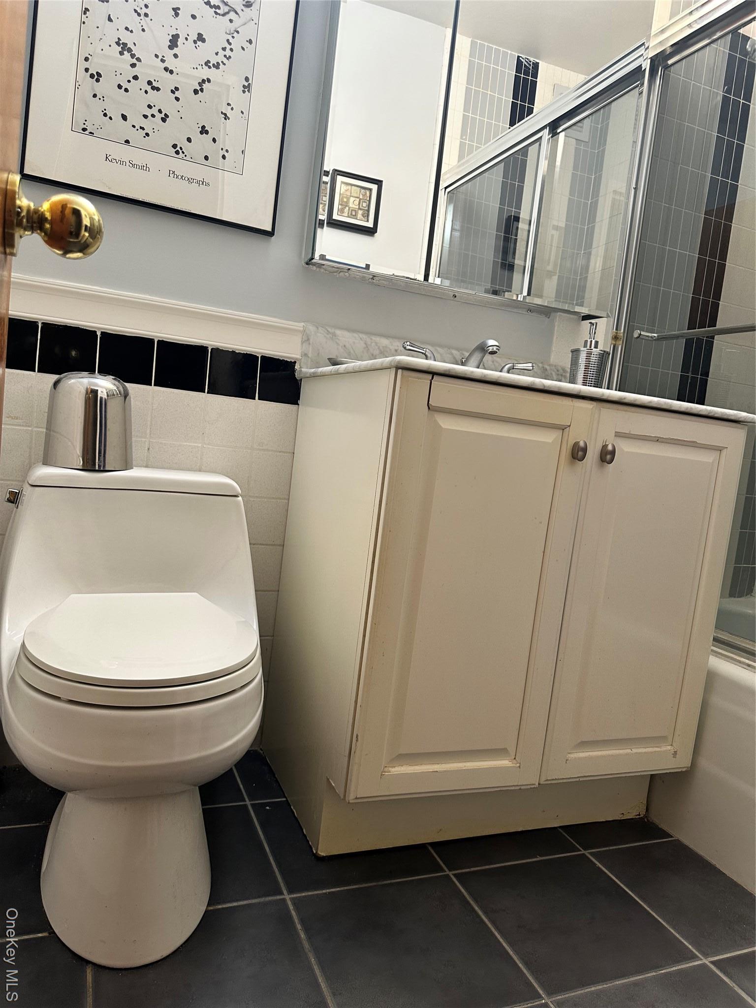 Coop 215  Queens, NY 11360, MLS-891650-22