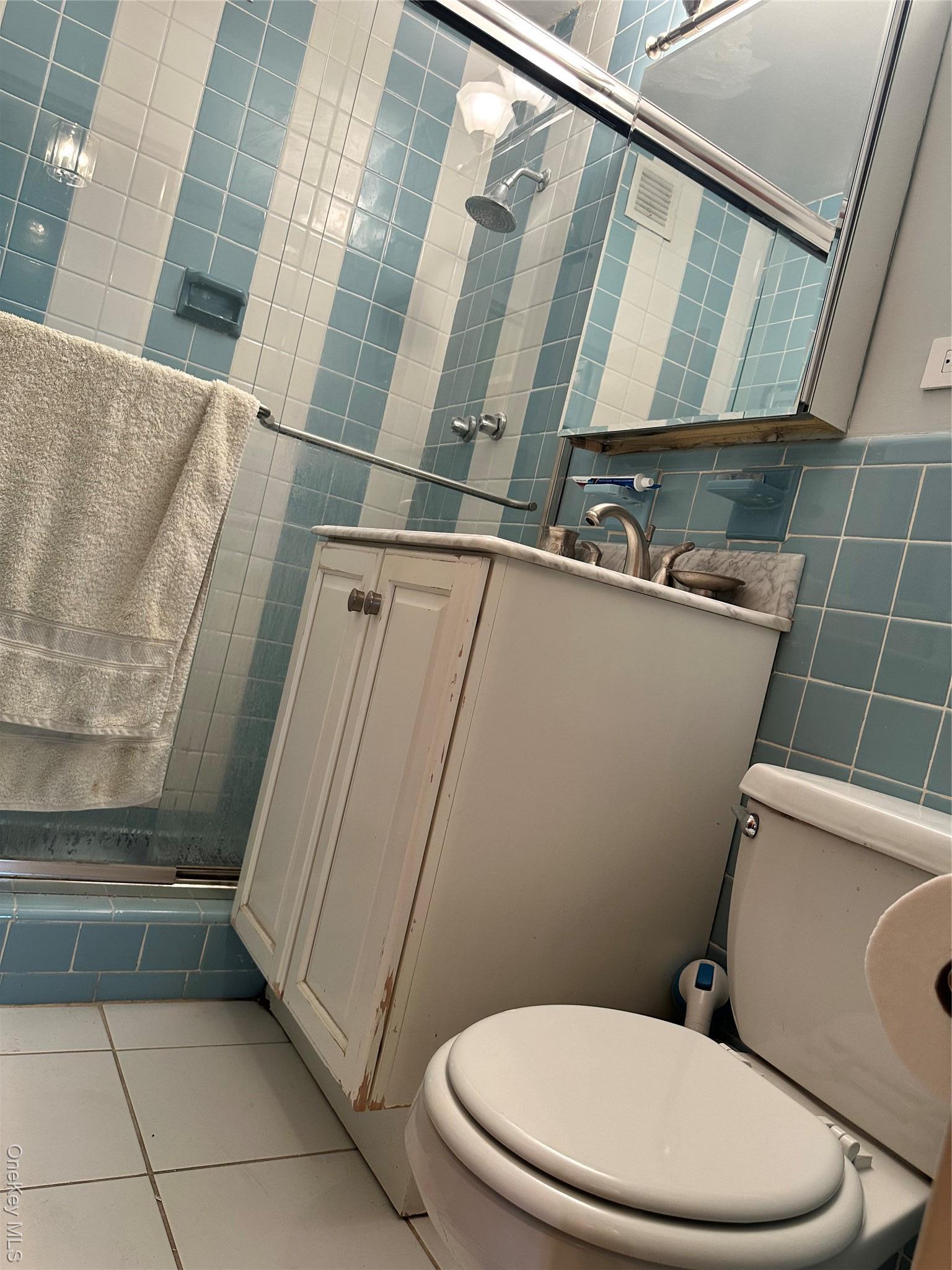 Coop 215  Queens, NY 11360, MLS-891650-23