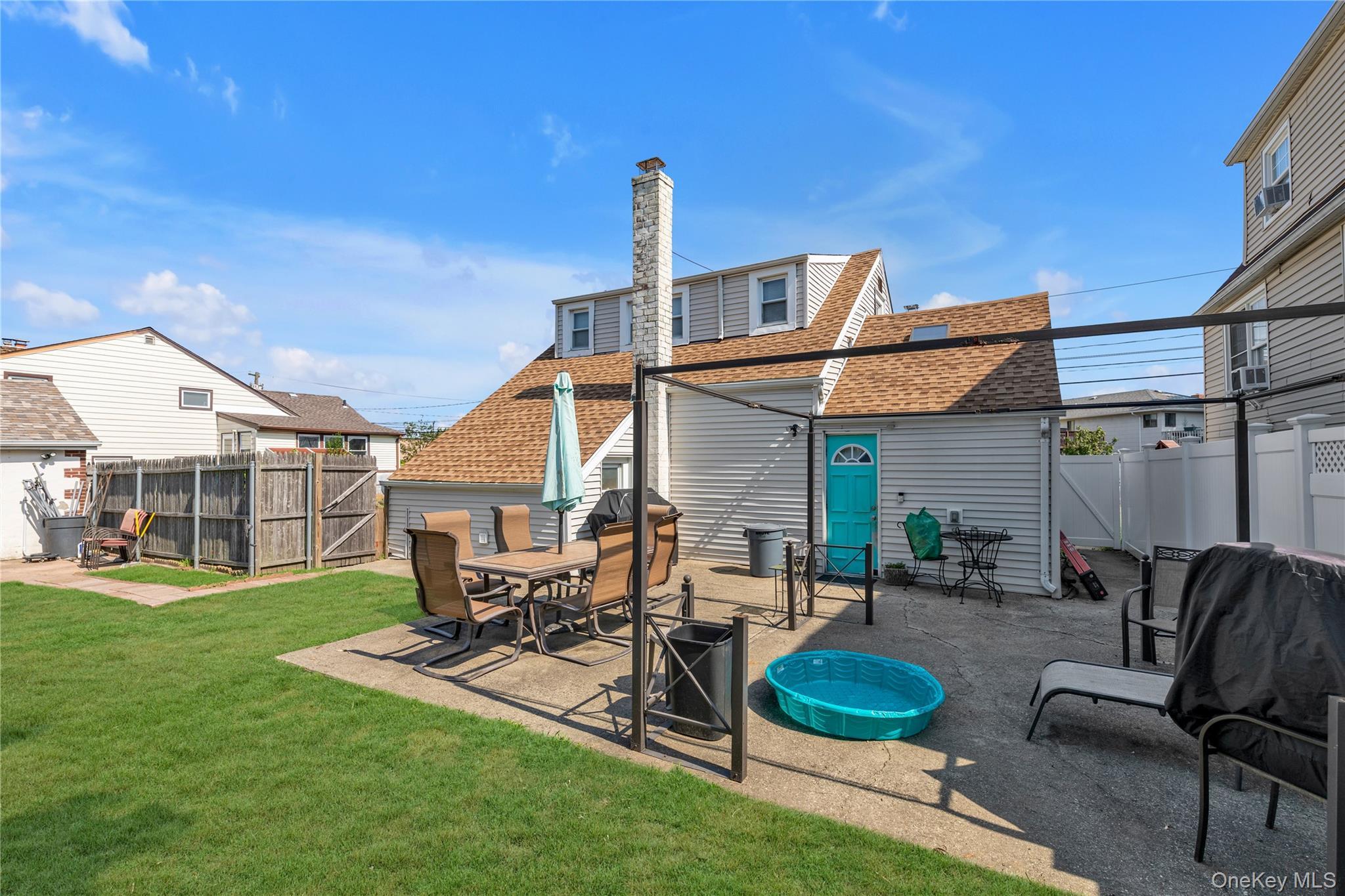 Single Family Hamilton Nassau County, NY 11558, MLS-891705-20