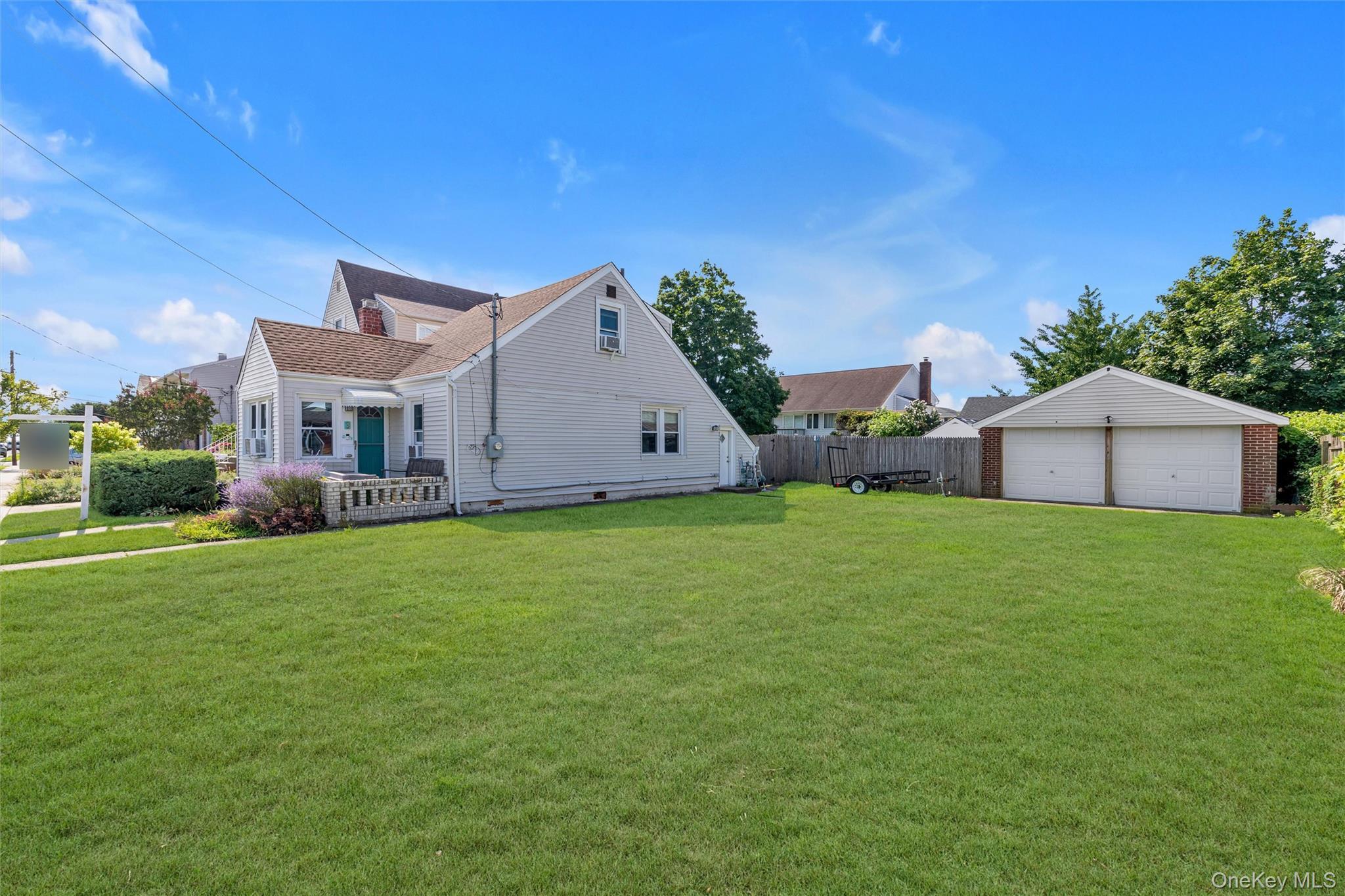 Single Family Hamilton Nassau County, NY 11558, MLS-891705-3