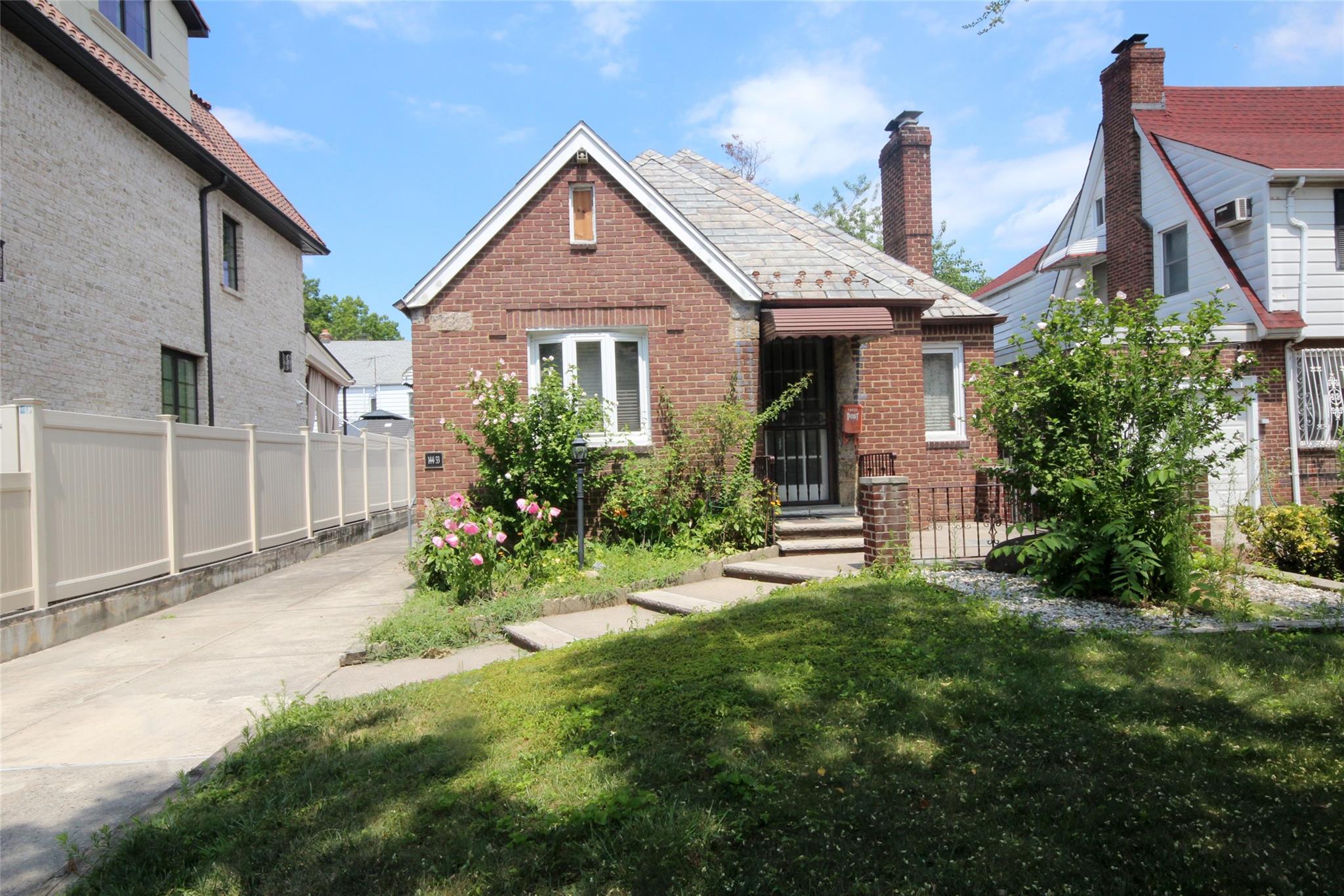 Single Family Coolidge Queens, NY 11435, MLS-891780-3