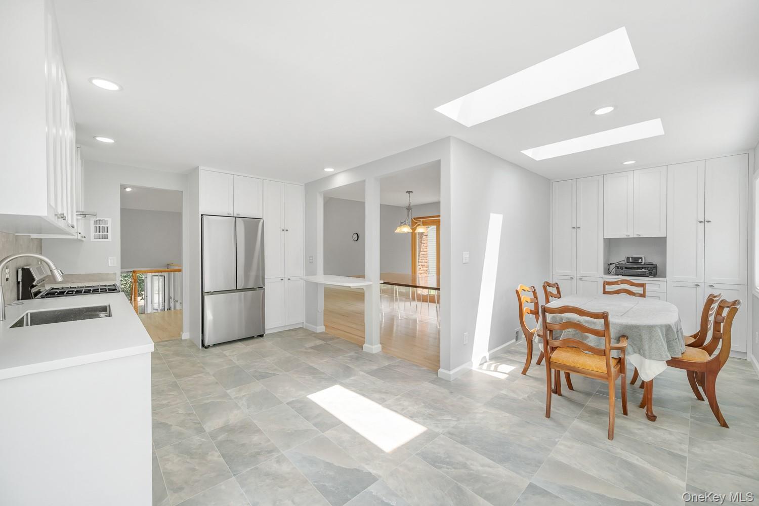 Single Family North Nassau County, NY 11040, MLS-891784-22