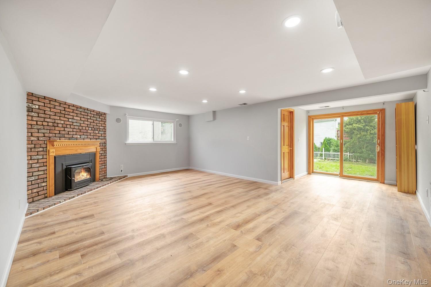 Single Family North Nassau County, NY 11040, MLS-891784-32