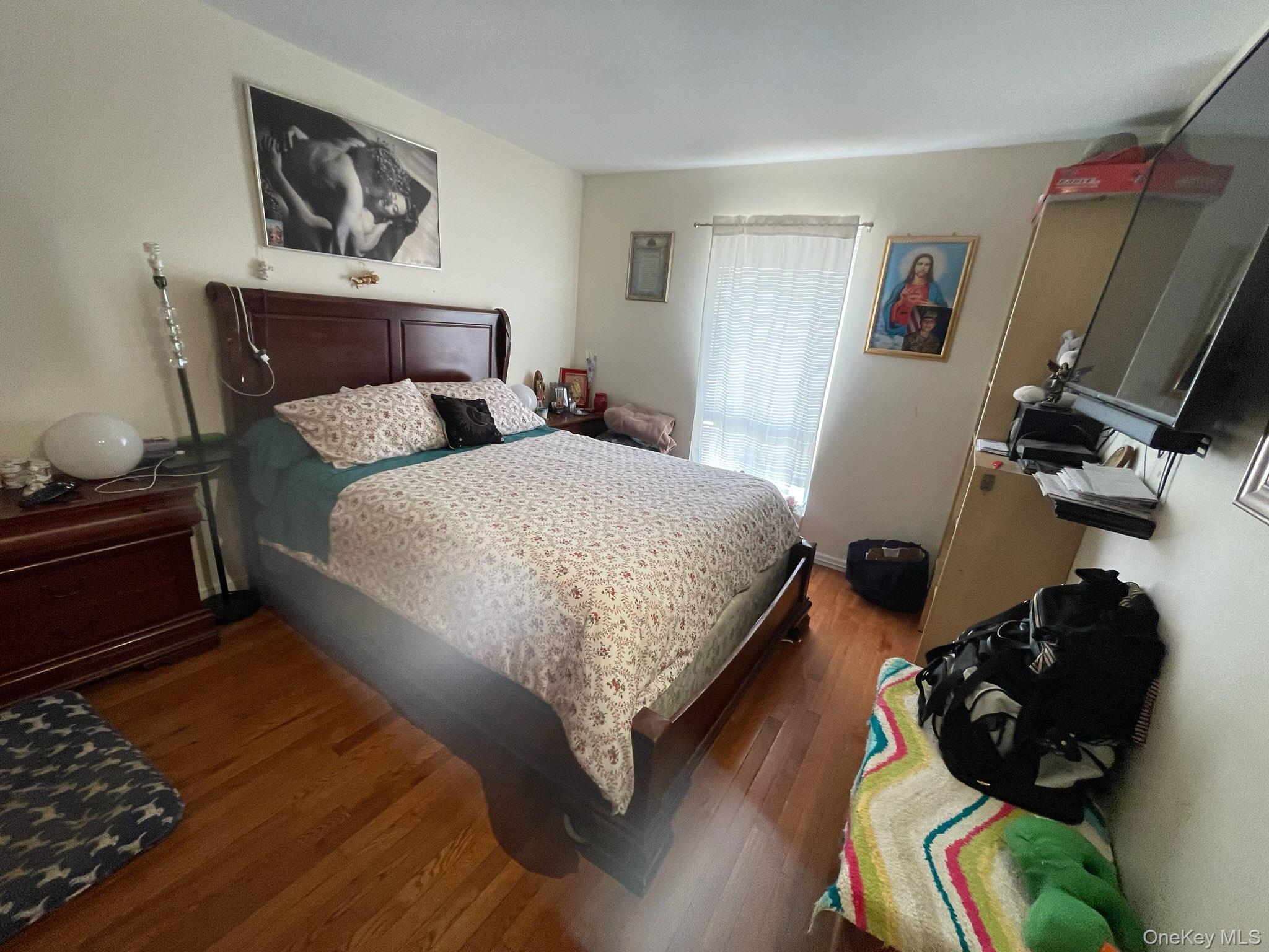 Single Family Golden Gate  Suffolk County, NY 11967, MLS-891798-10