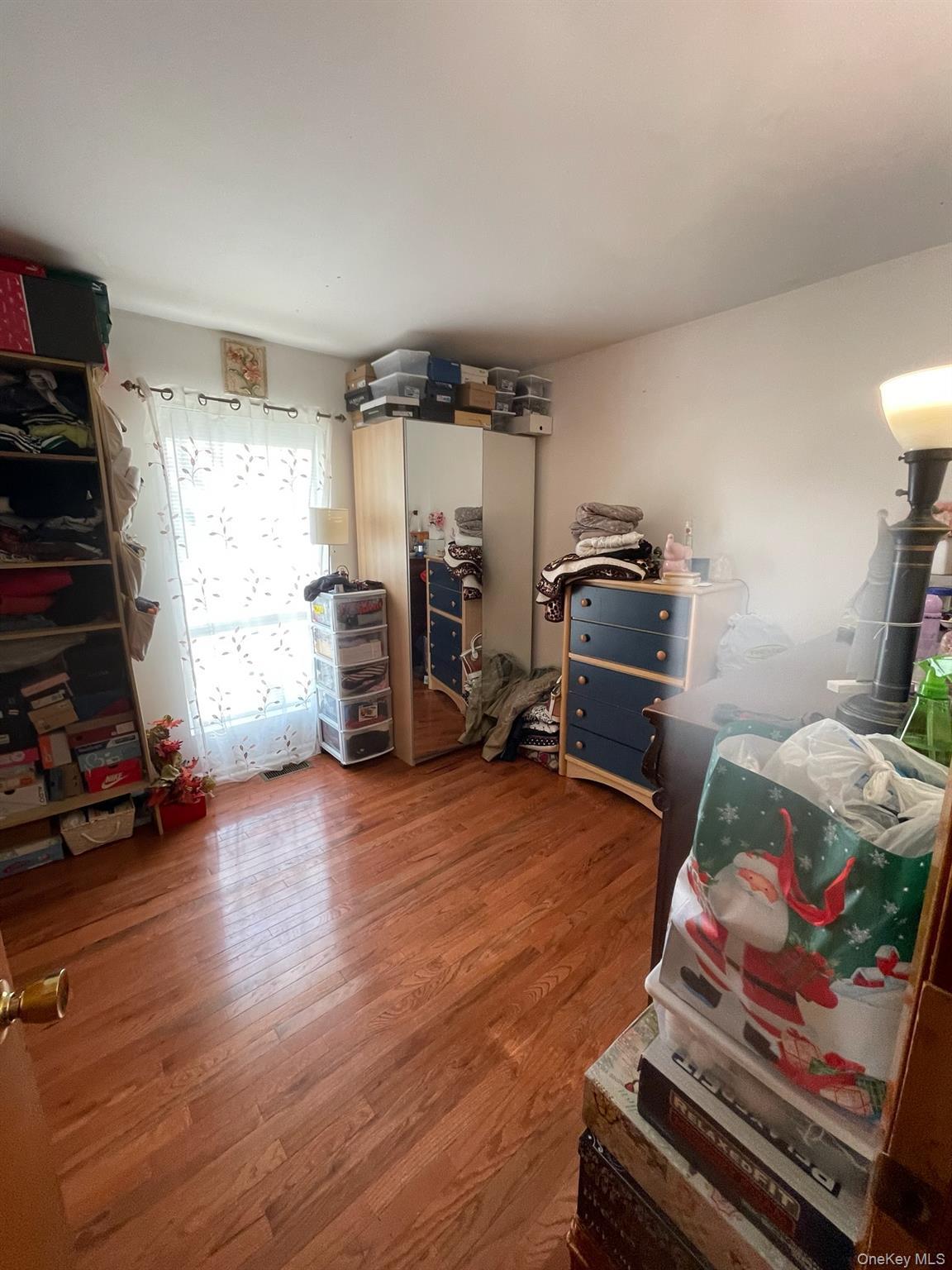 Single Family Golden Gate  Suffolk County, NY 11967, MLS-891798-14