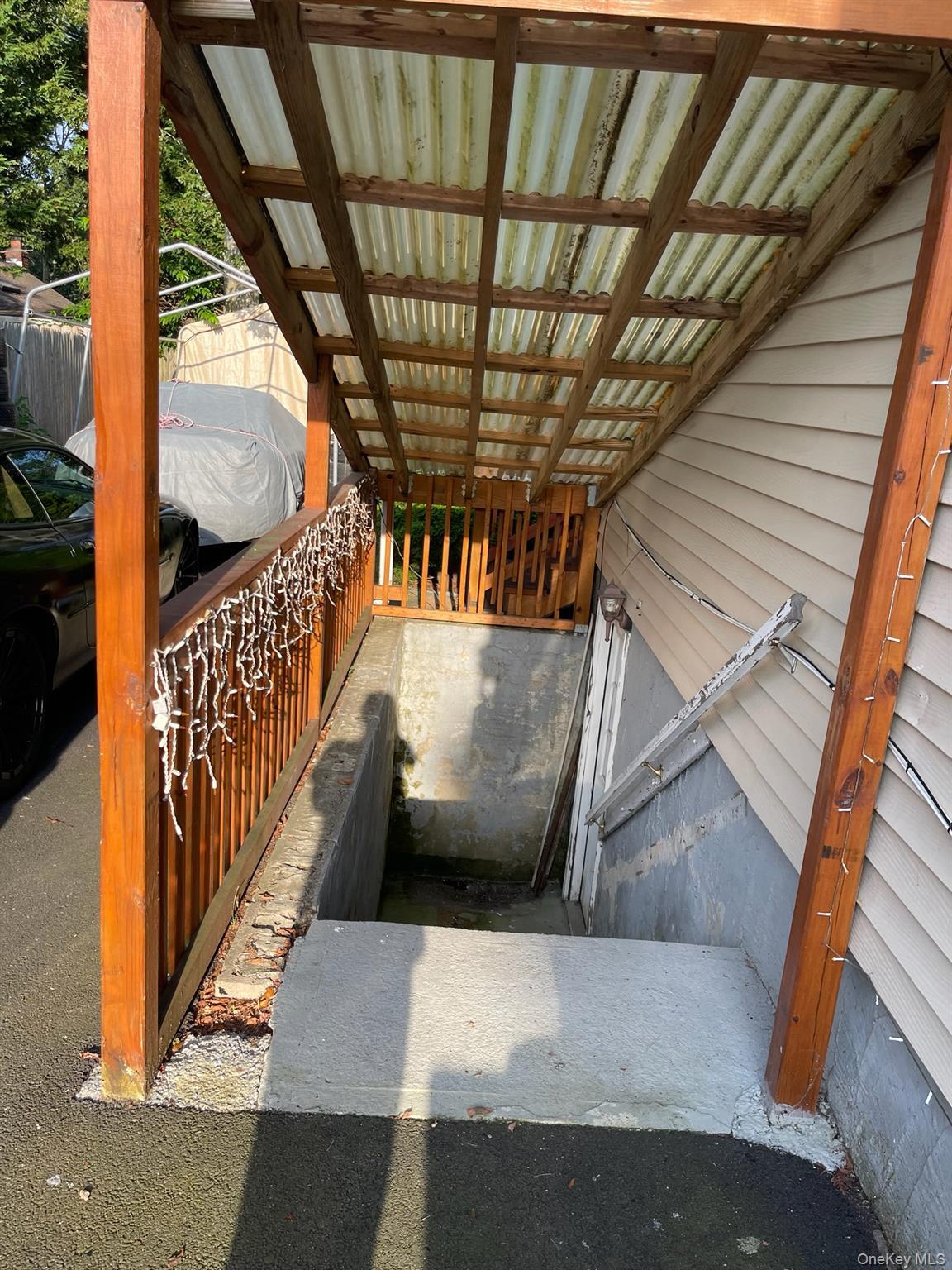 Single Family Golden Gate  Suffolk County, NY 11967, MLS-891798-29