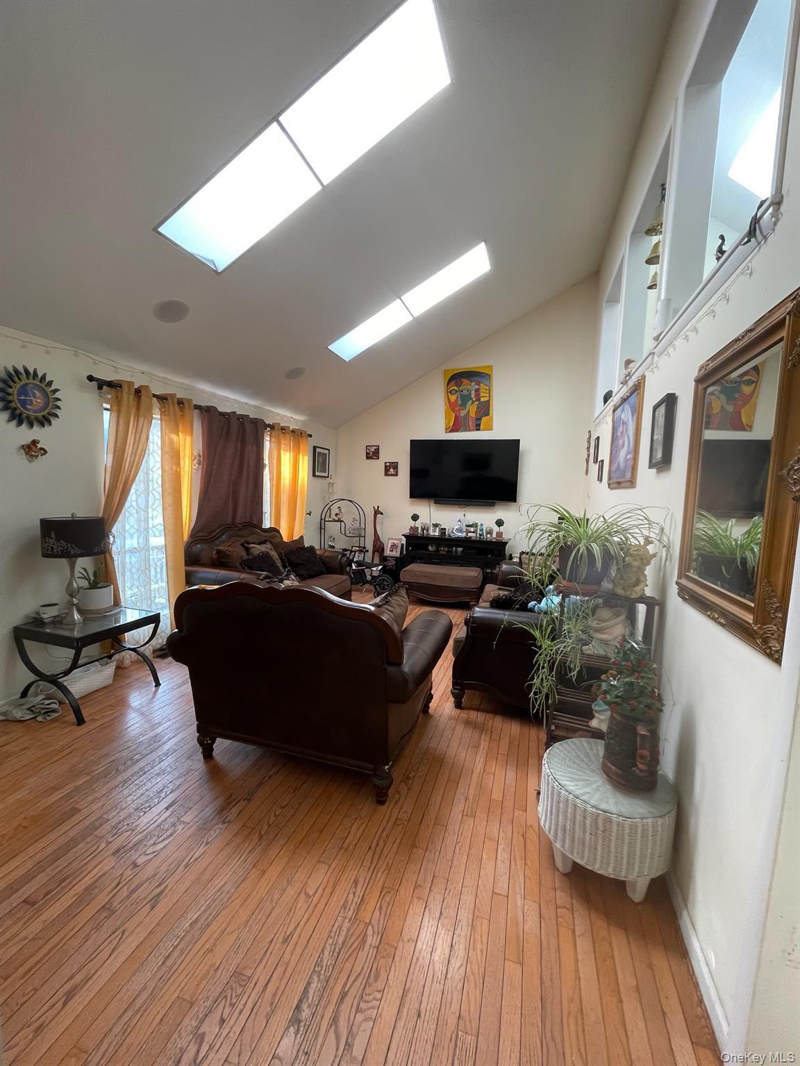 Single Family Golden Gate  Suffolk County, NY 11967, MLS-891798-3