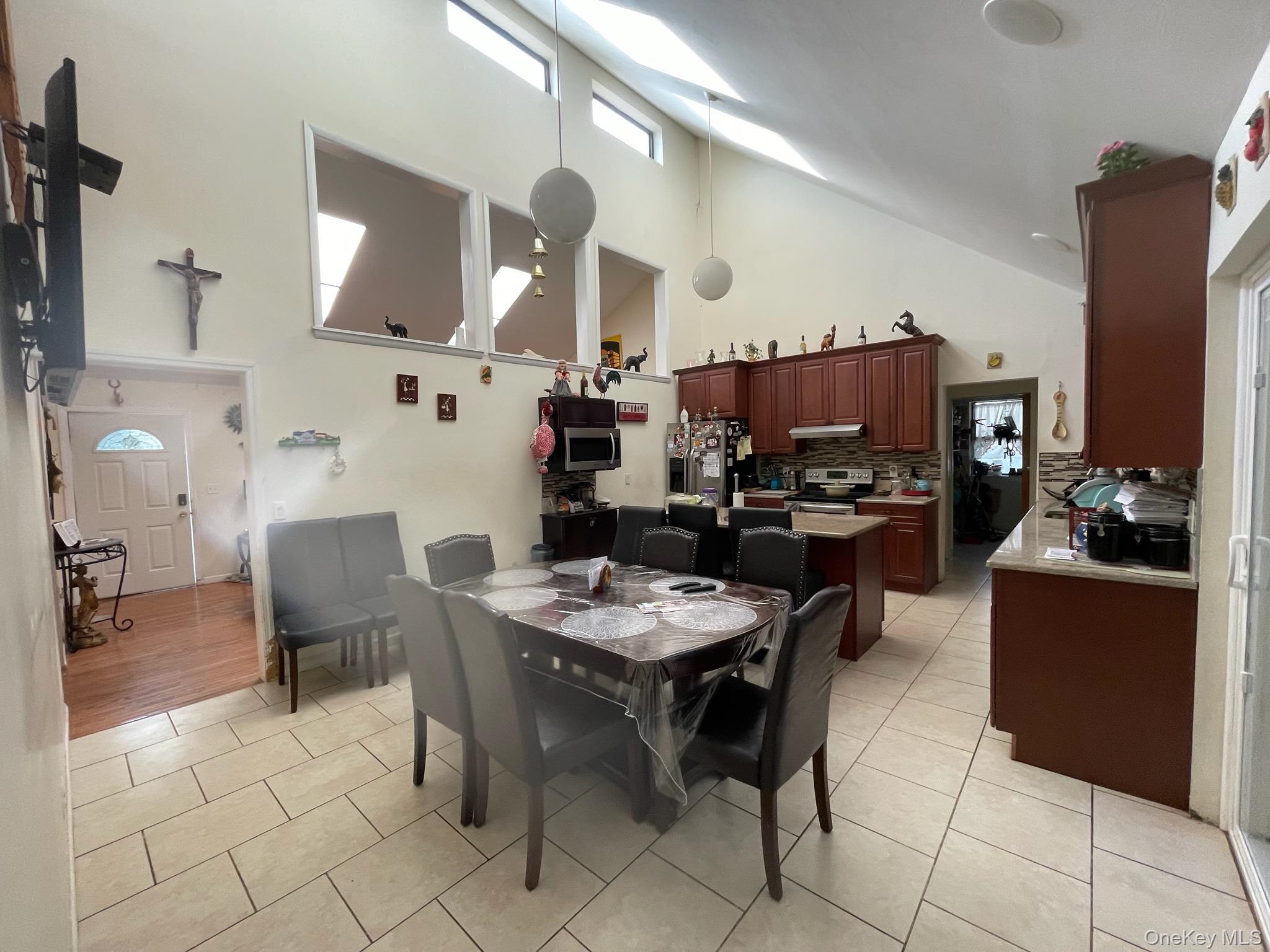 Single Family Golden Gate  Suffolk County, NY 11967, MLS-891798-4