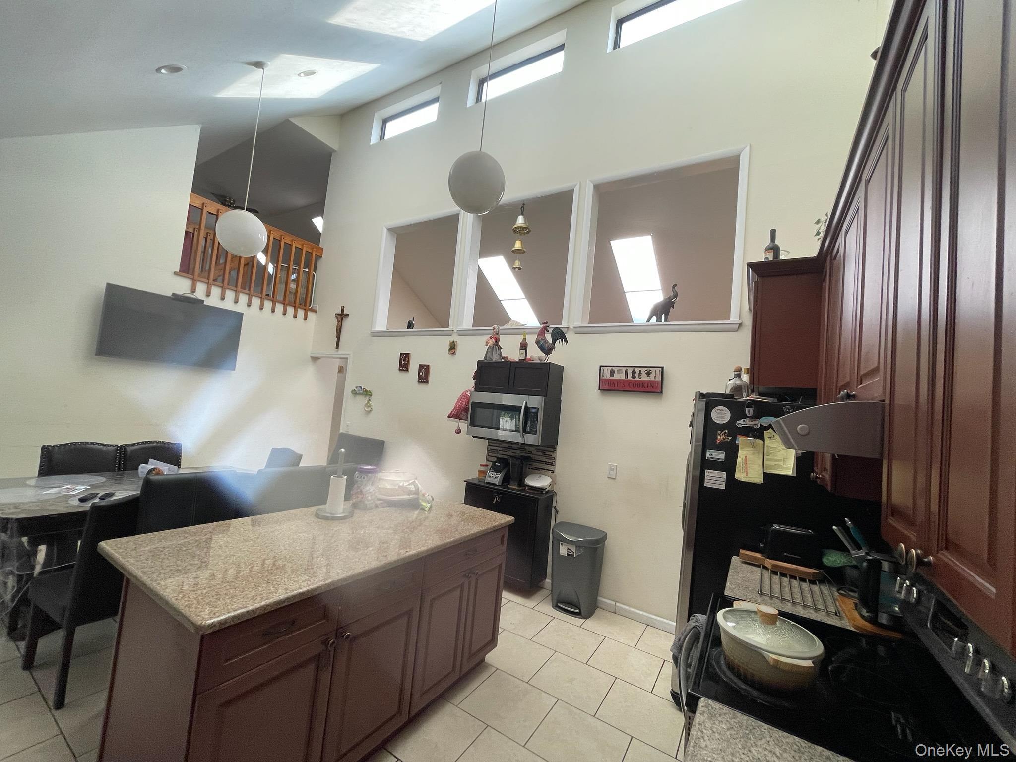 Single Family Golden Gate  Suffolk County, NY 11967, MLS-891798-7