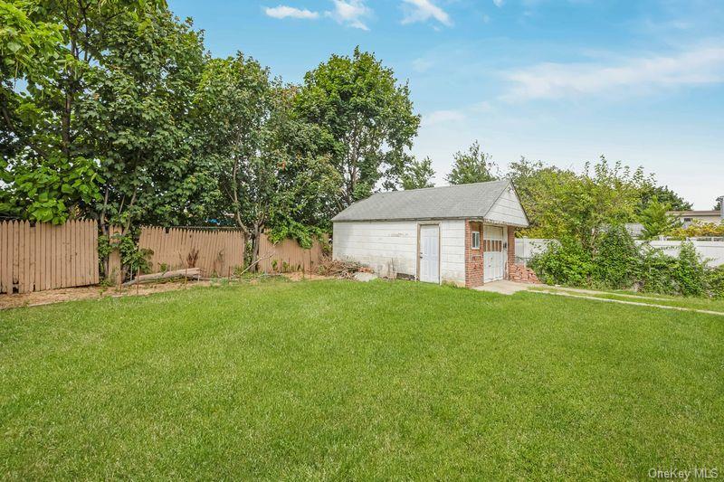 Single Family Tulsa  Nassau County, NY 11553, MLS-891802-6