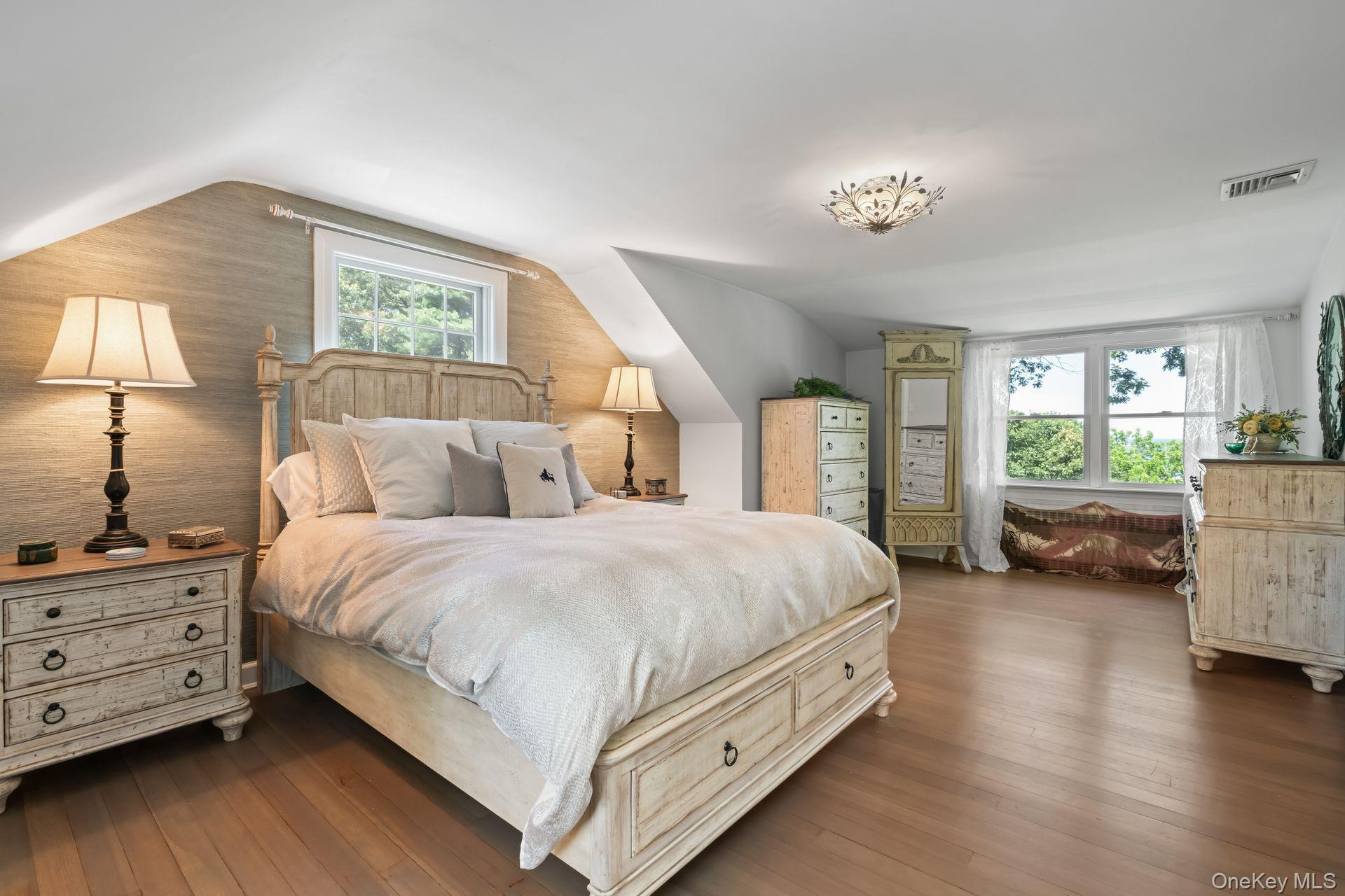 Single Family Thorman Suffolk County, NY 11743, MLS-891808-14