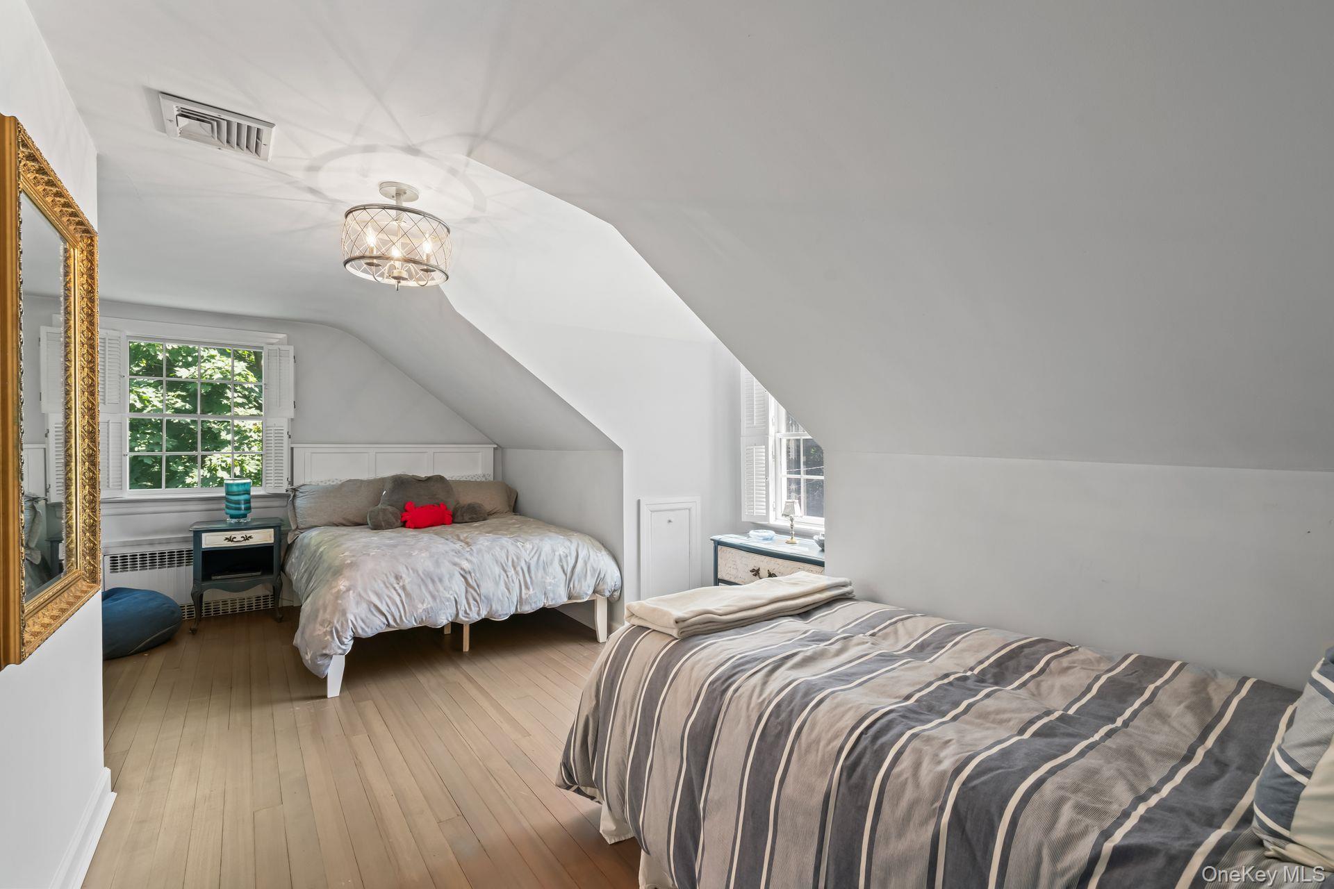 Single Family Thorman Suffolk County, NY 11743, MLS-891808-17