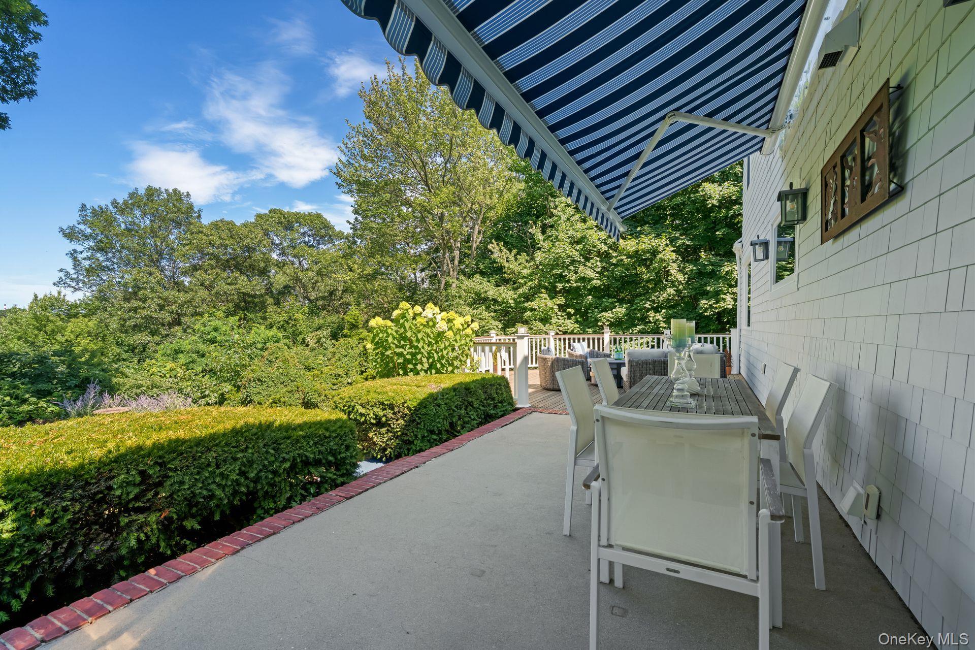 Single Family Thorman Suffolk County, NY 11743, MLS-891808-24