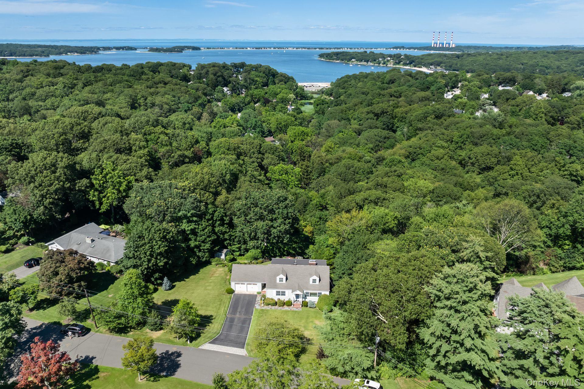 Single Family Thorman Suffolk County, NY 11743, MLS-891808-27