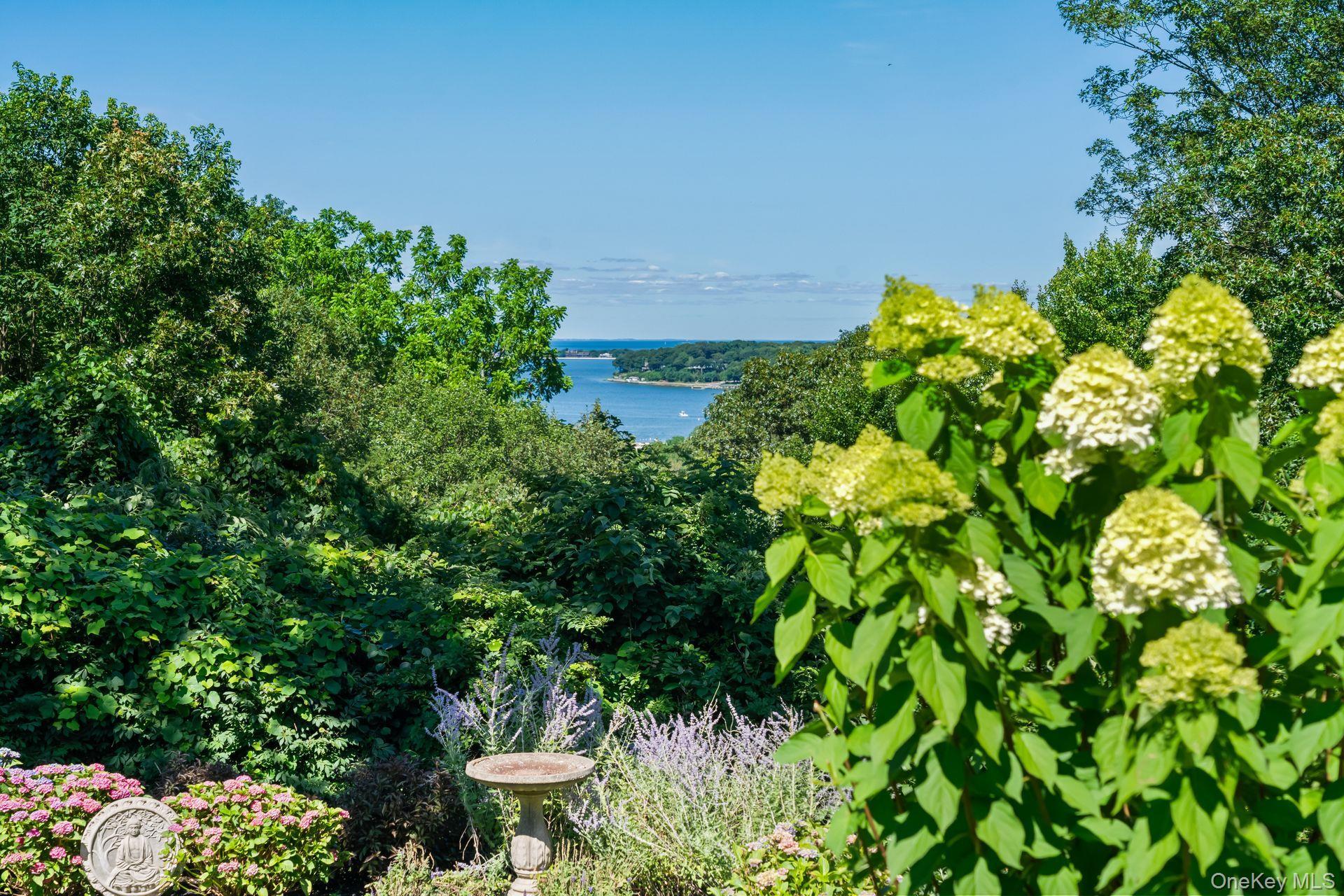 Single Family Thorman Suffolk County, NY 11743, MLS-891808-3