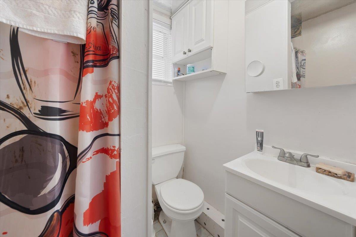 Single Family Logan  Bronx, NY 10465, MLS-891844-21