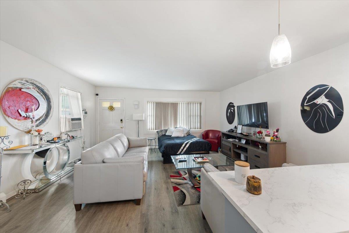 Single Family Logan  Bronx, NY 10465, MLS-891844-3