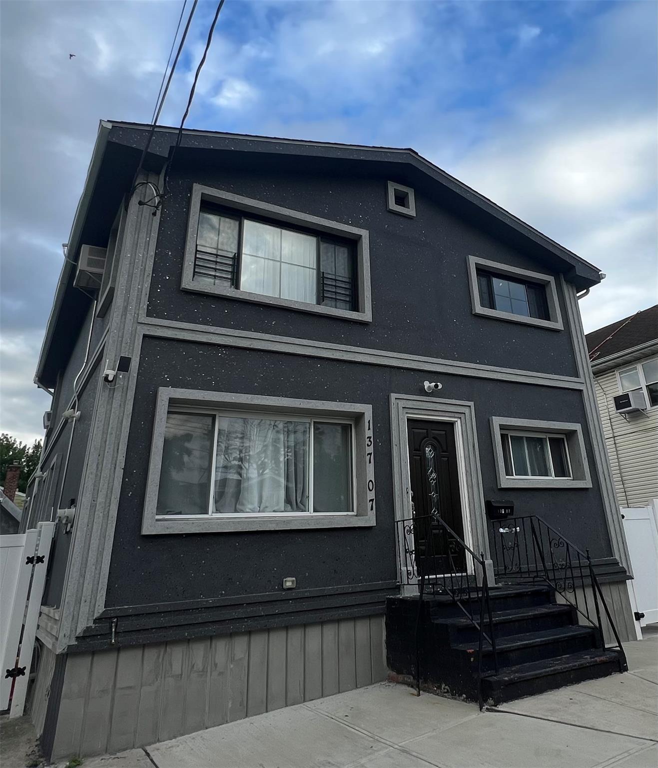 Single Family 169  Queens, NY 11434, MLS-891867-2