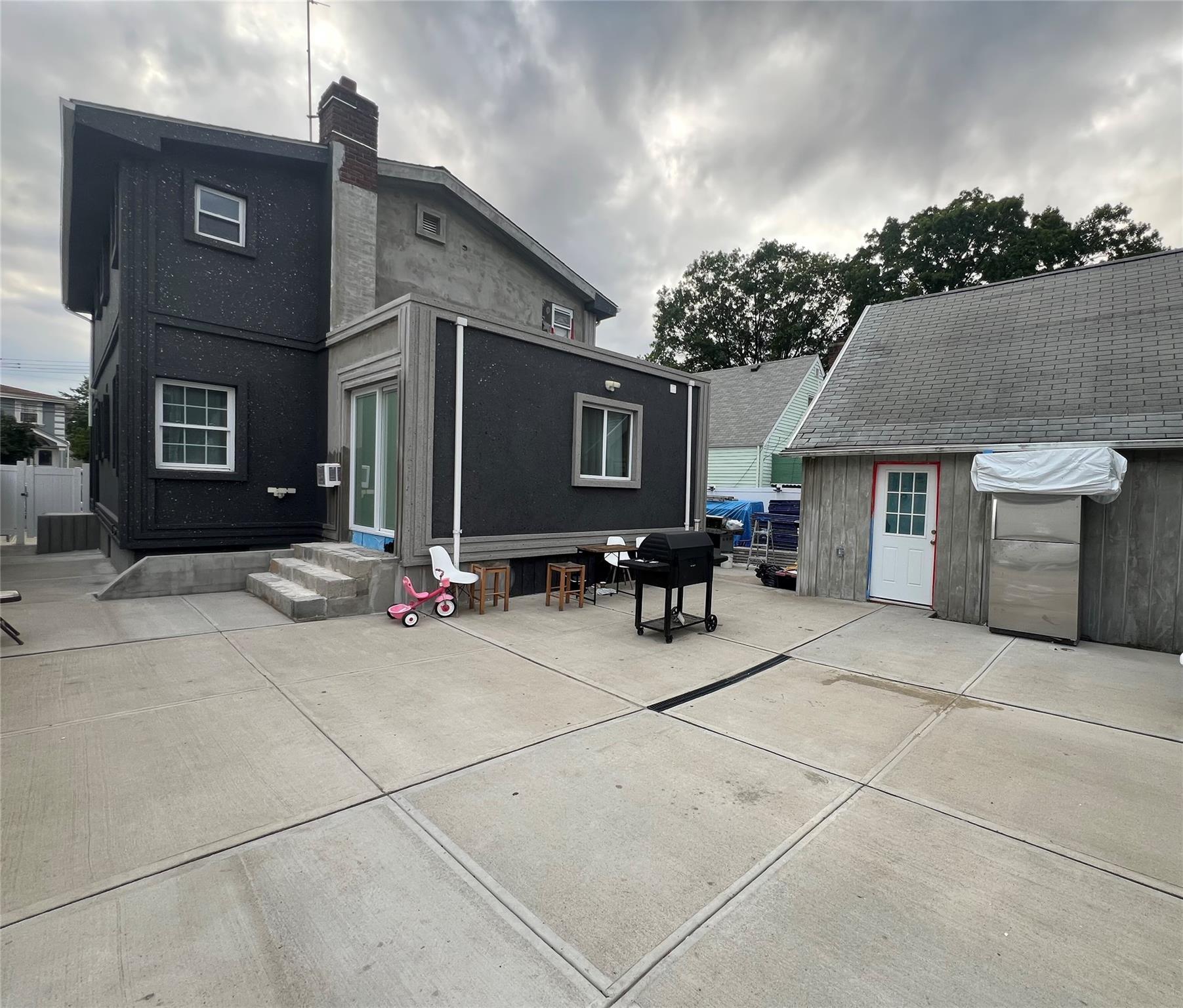 Single Family 169  Queens, NY 11434, MLS-891867-6