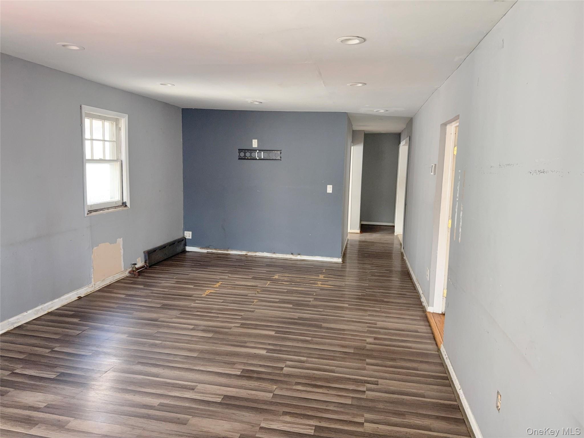 Single Family Jordan  Queens, NY 11412, MLS-891879-5