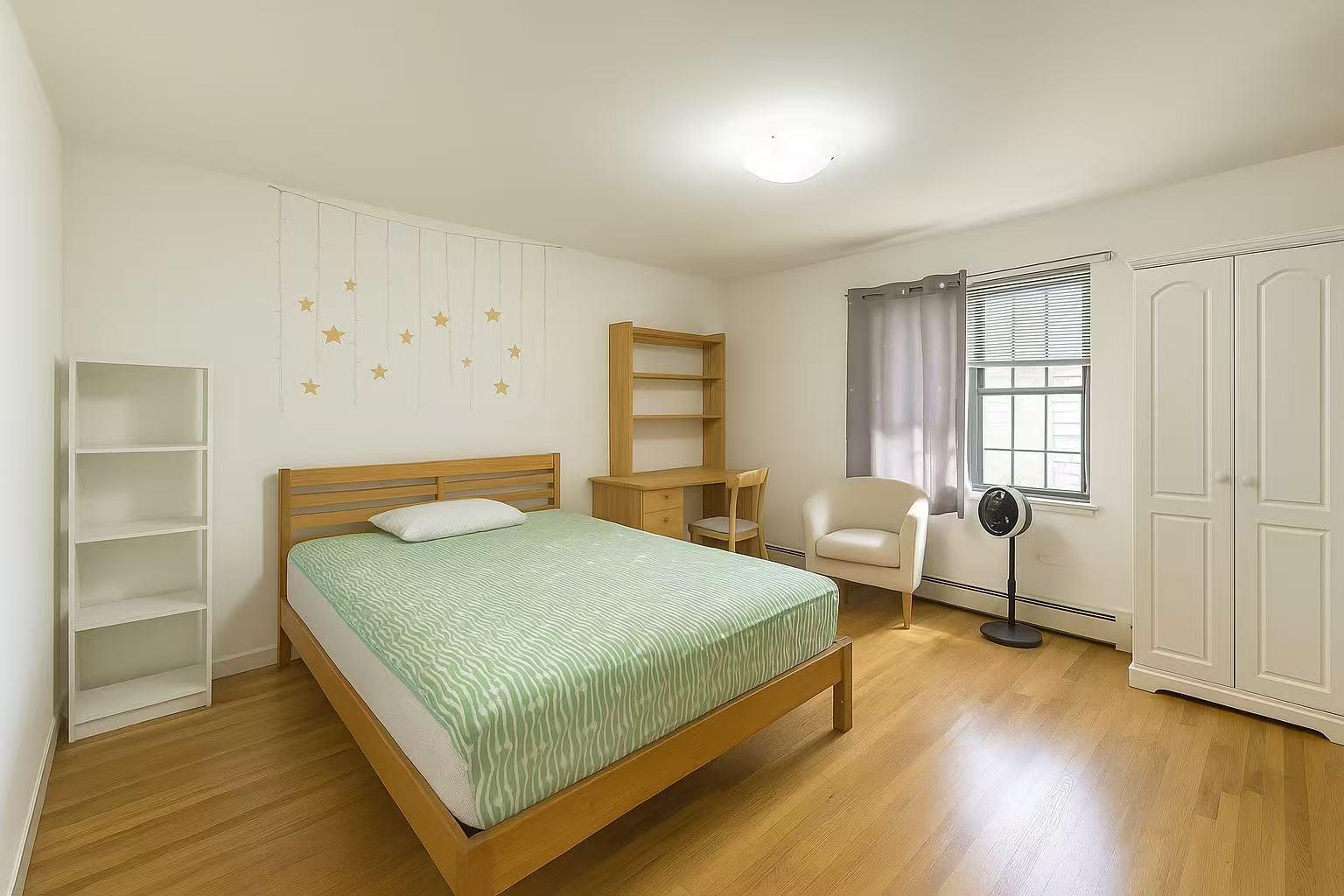 Single Family 44th Queens, NY 11368, MLS-891887-8