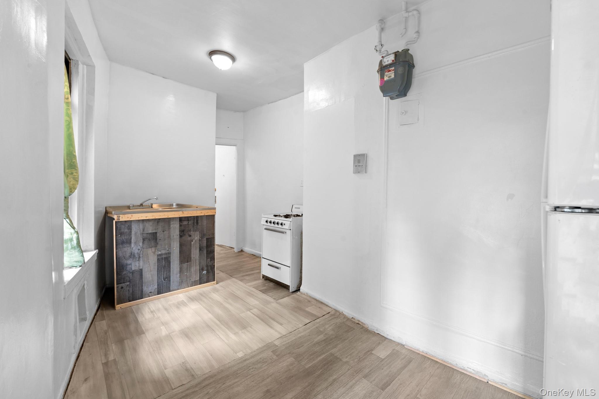 Coop Jerome Bronx, NY 10452, MLS-891895-10