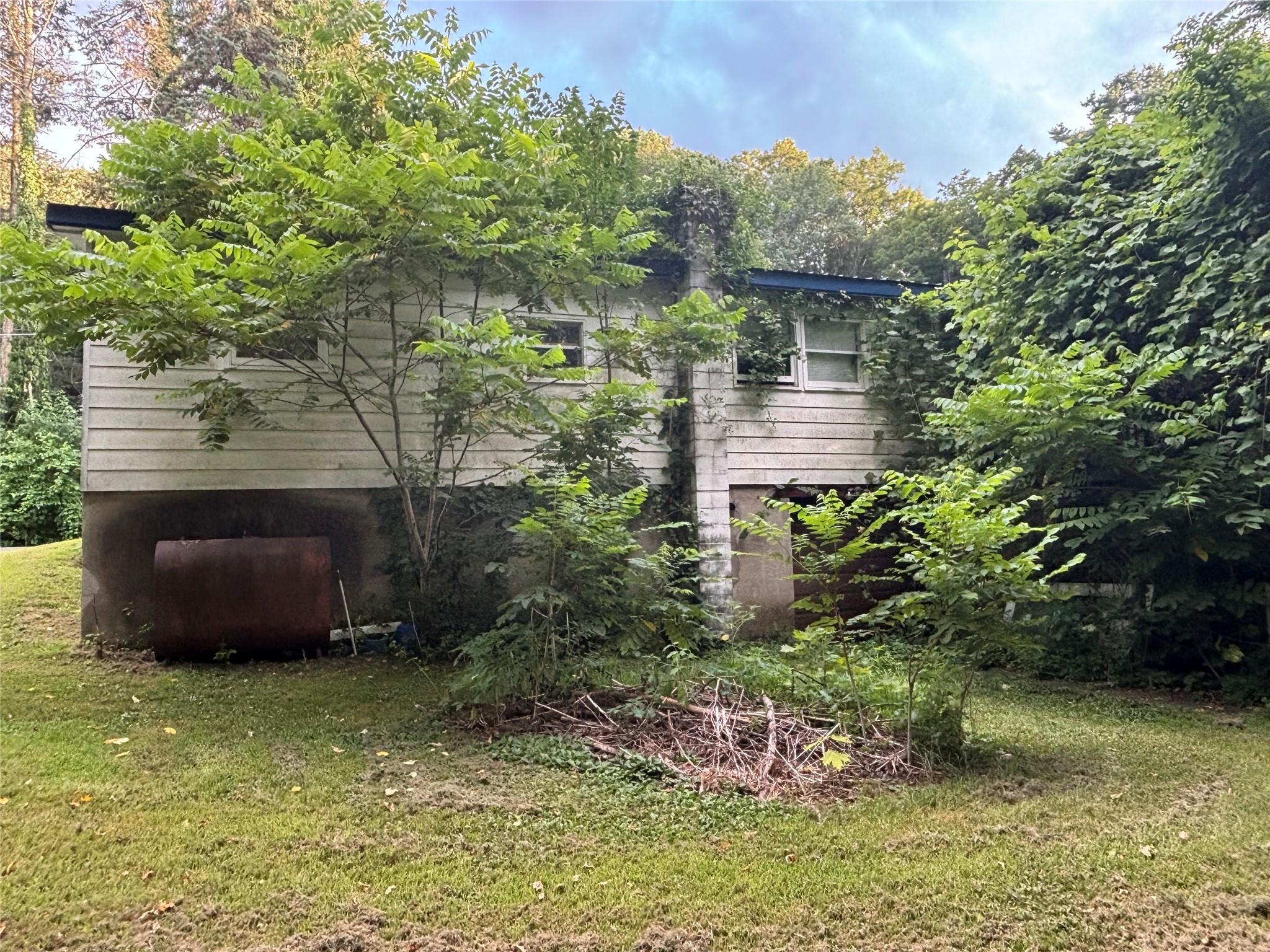 Single Family South  Ulster County, NY 12472, MLS-891904-6