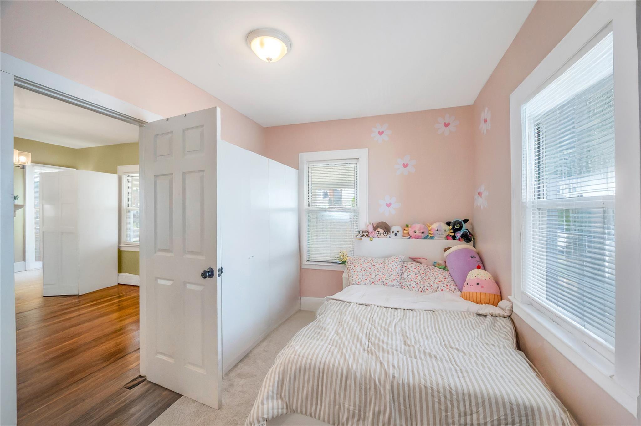 Single Family Grand Terrace Nassau County, NY 11510, MLS-891930-18