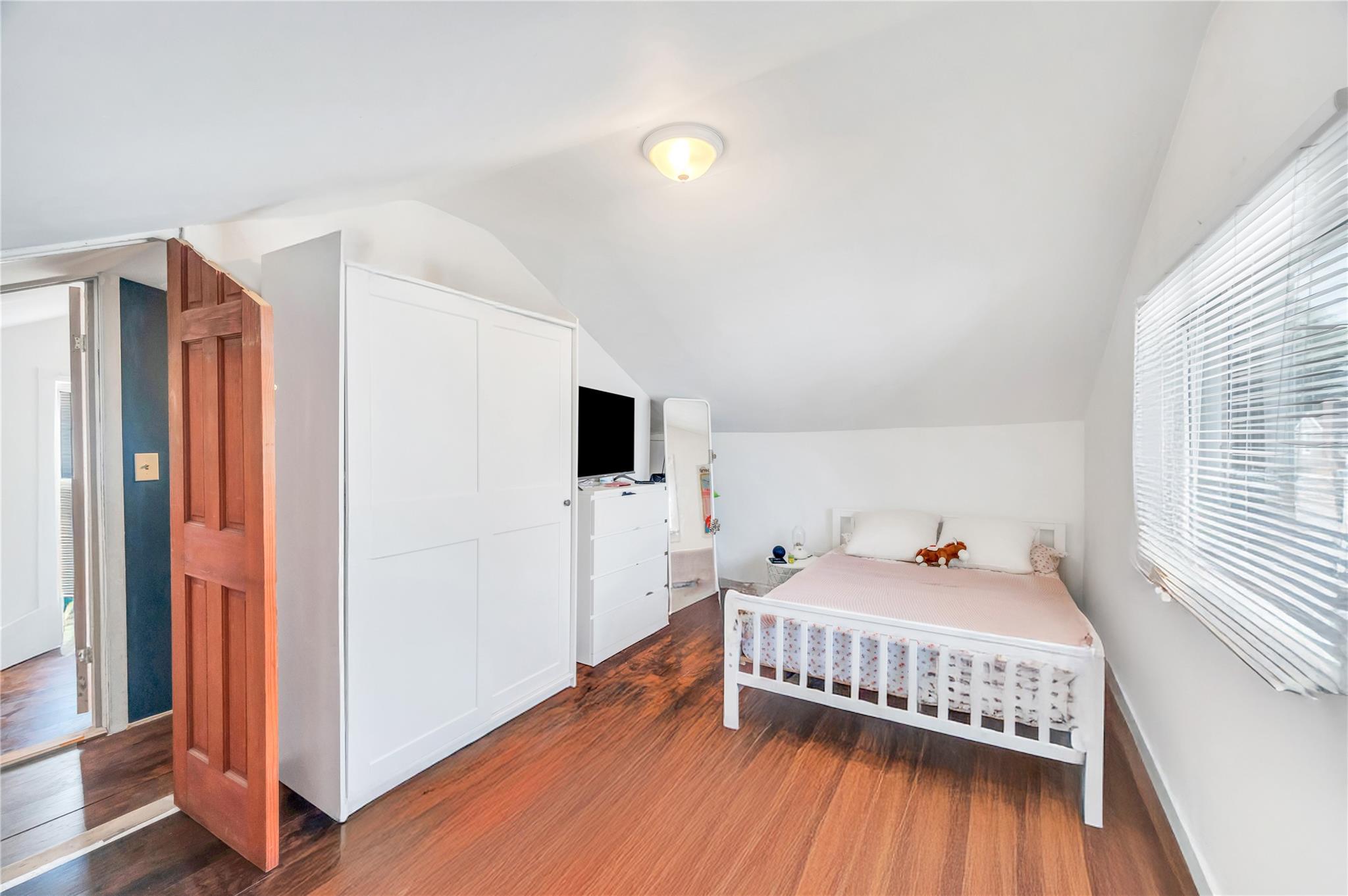 Single Family Grand Terrace Nassau County, NY 11510, MLS-891930-20