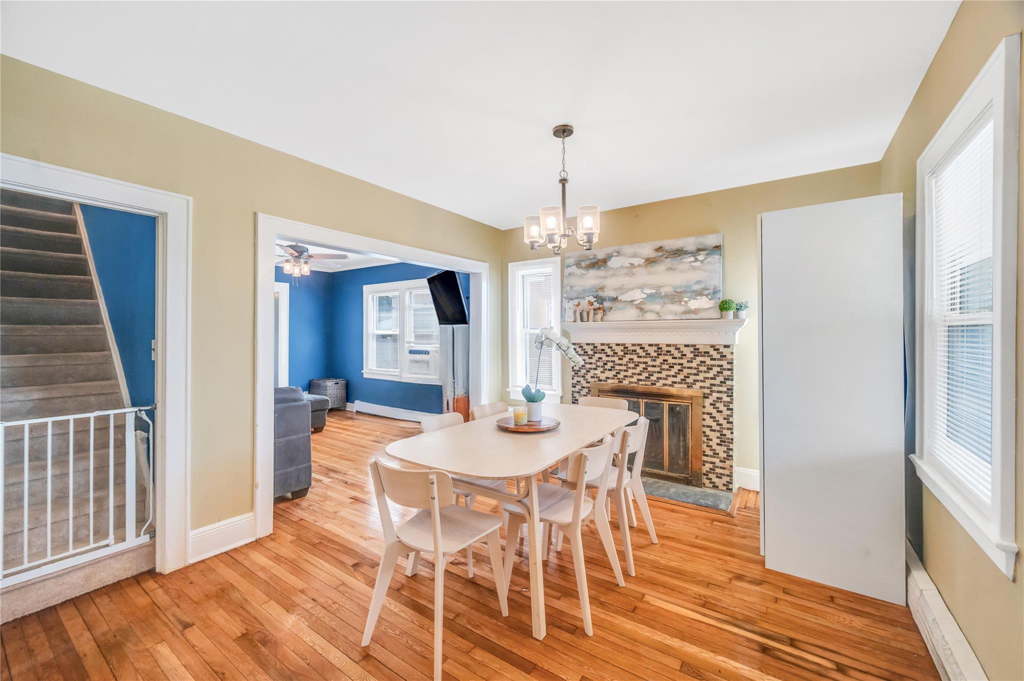 Single Family Grand Terrace Nassau County, NY 11510, MLS-891930-8