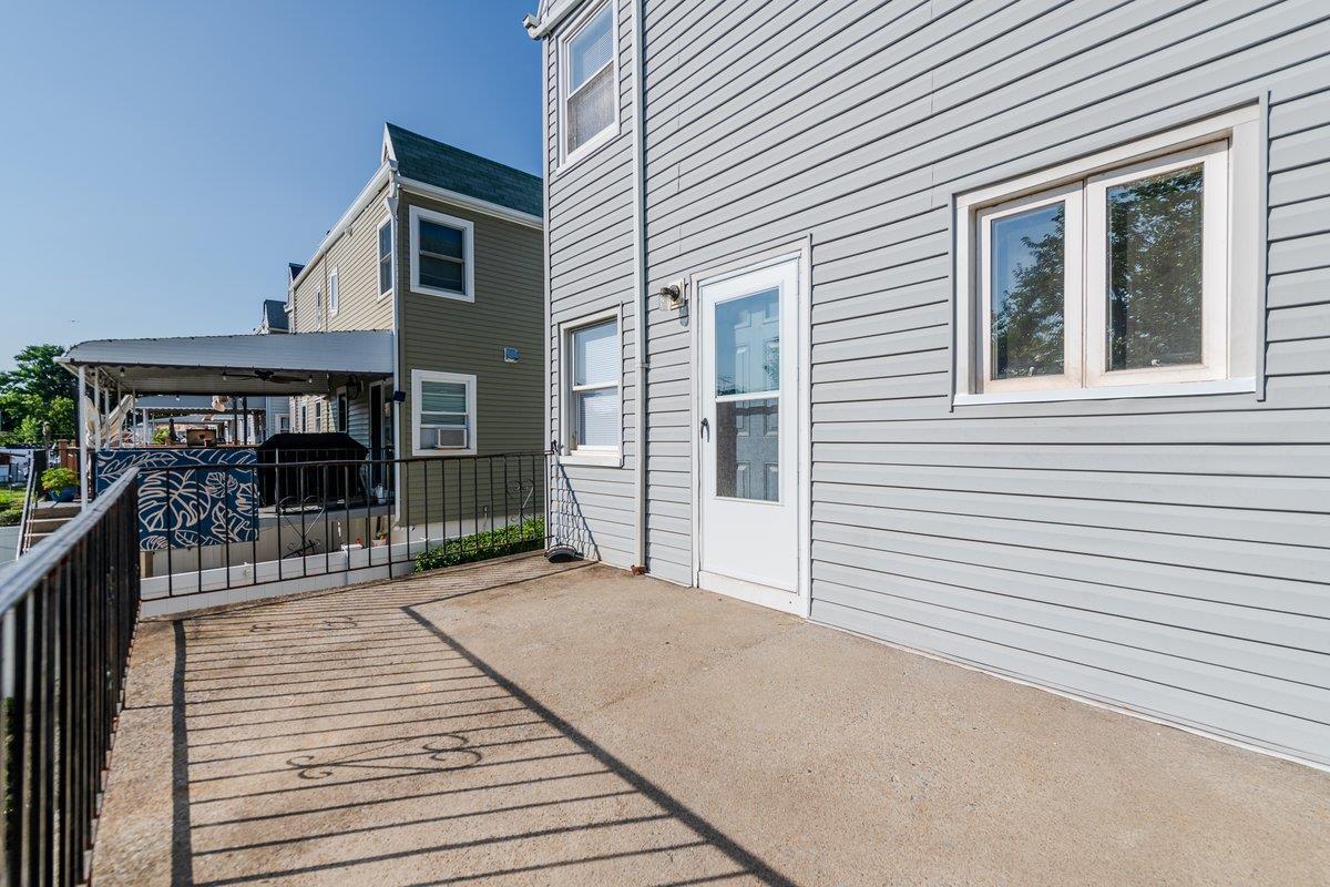 Single Family Brinsmade  Bronx, NY 10465, MLS-891933-24