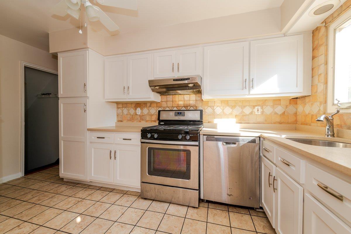 Single Family Brinsmade  Bronx, NY 10465, MLS-891933-5