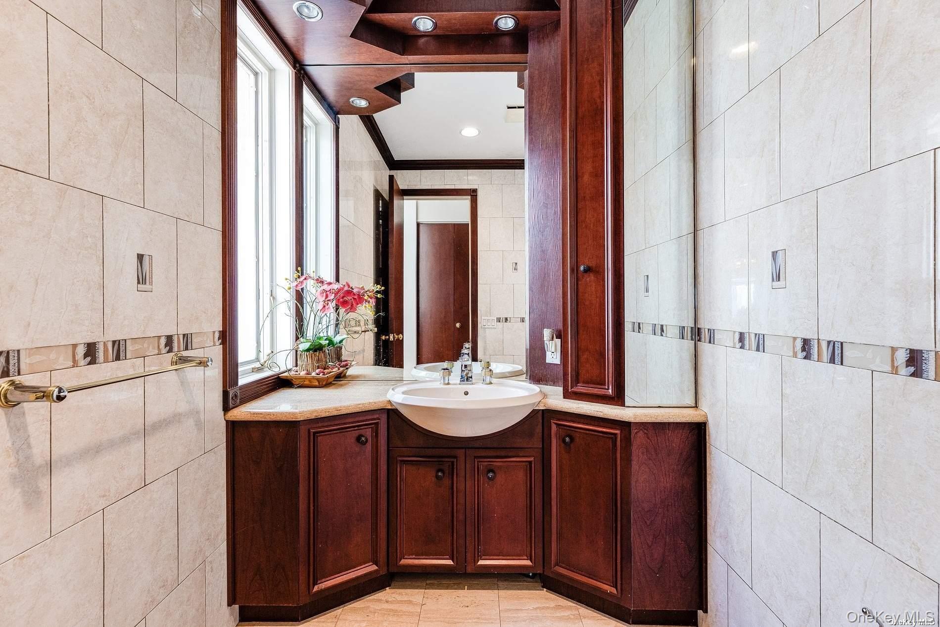 Single Family Seacrest Suffolk County, NY 11743, MLS-891949-21