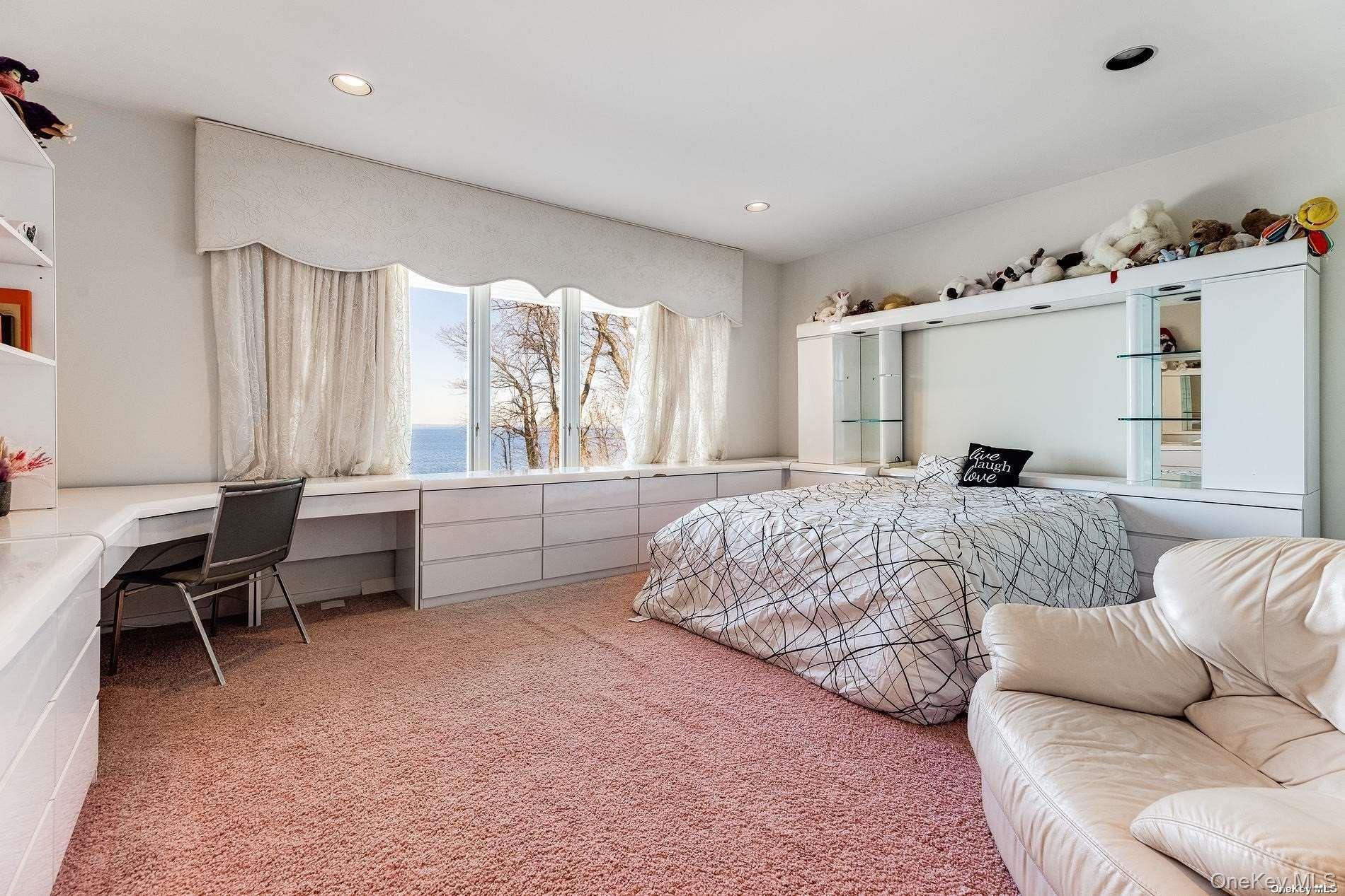 Single Family Seacrest Suffolk County, NY 11743, MLS-891949-31